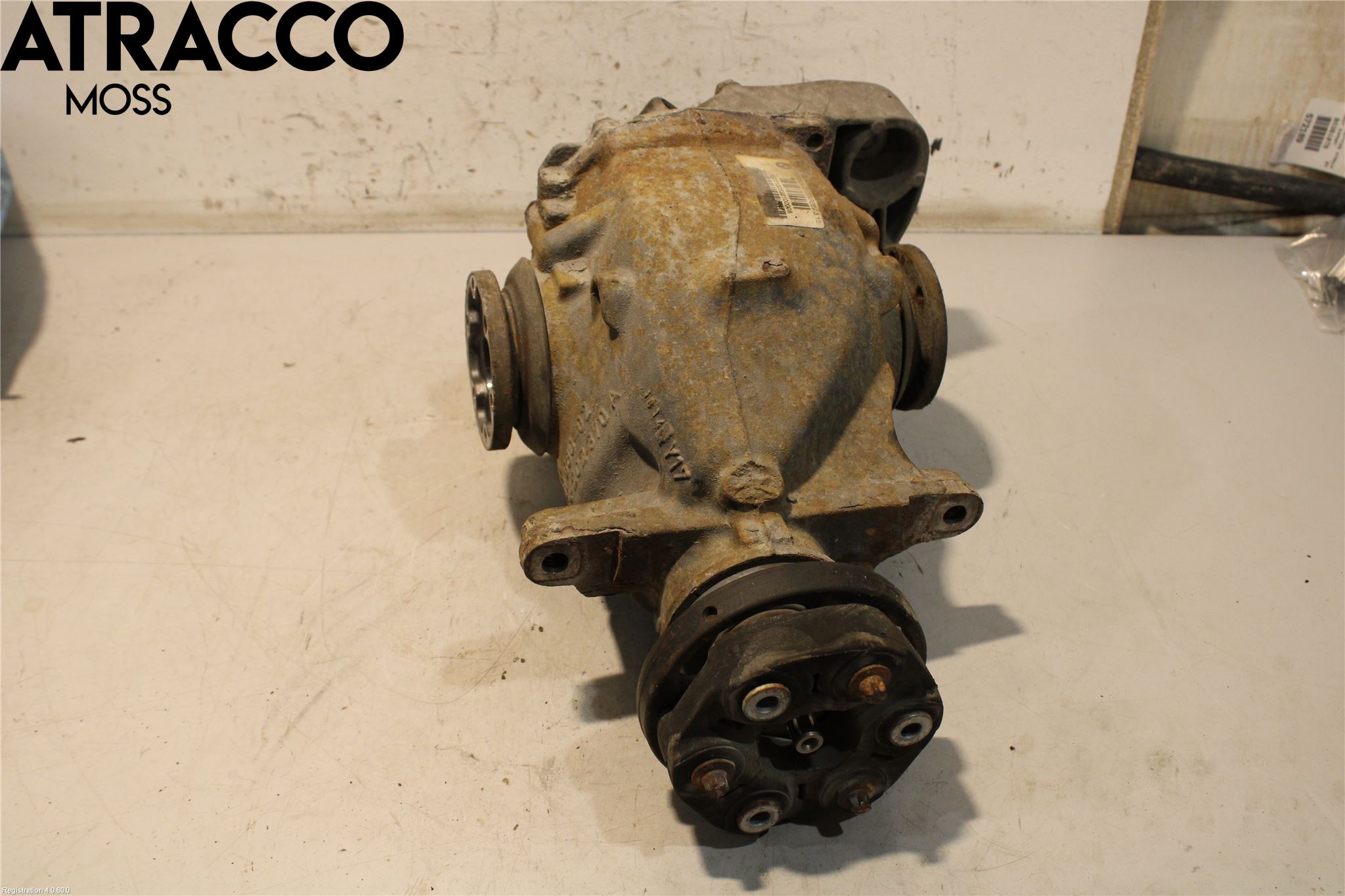 BMW 3 E90/91 SED/TOU 05-12 Bakaksel Kardang Bak -Diff