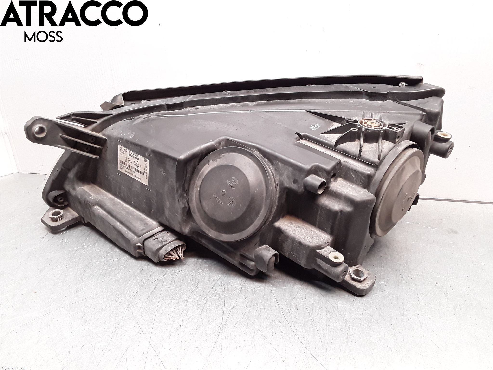 BMW 5 E60/61 Sed/Tou 02-10 Frontlykt Høyre