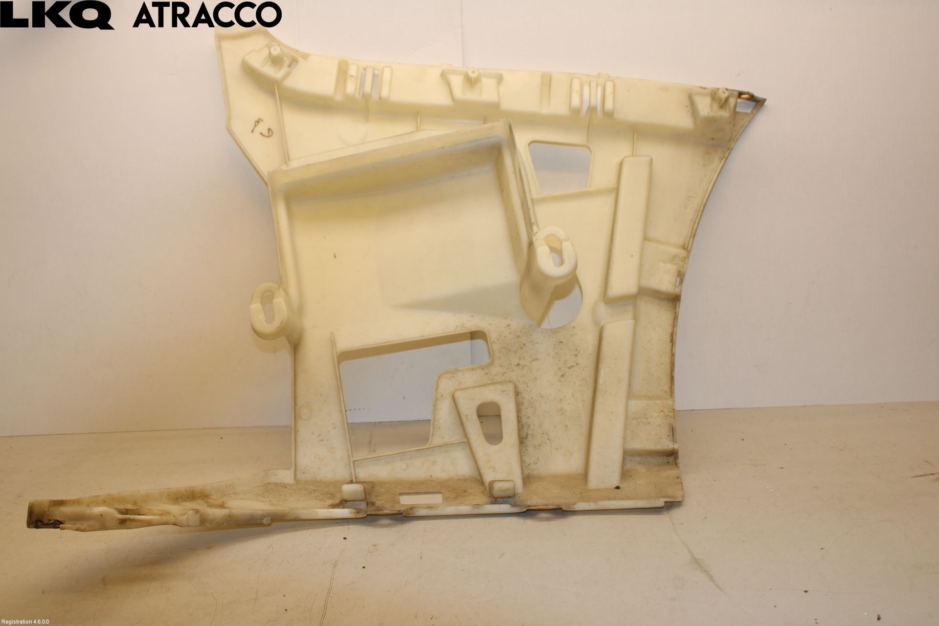 BMW 3 E90/91 SED/TOU 05-12 Støtfangerfeste Bak Venstre