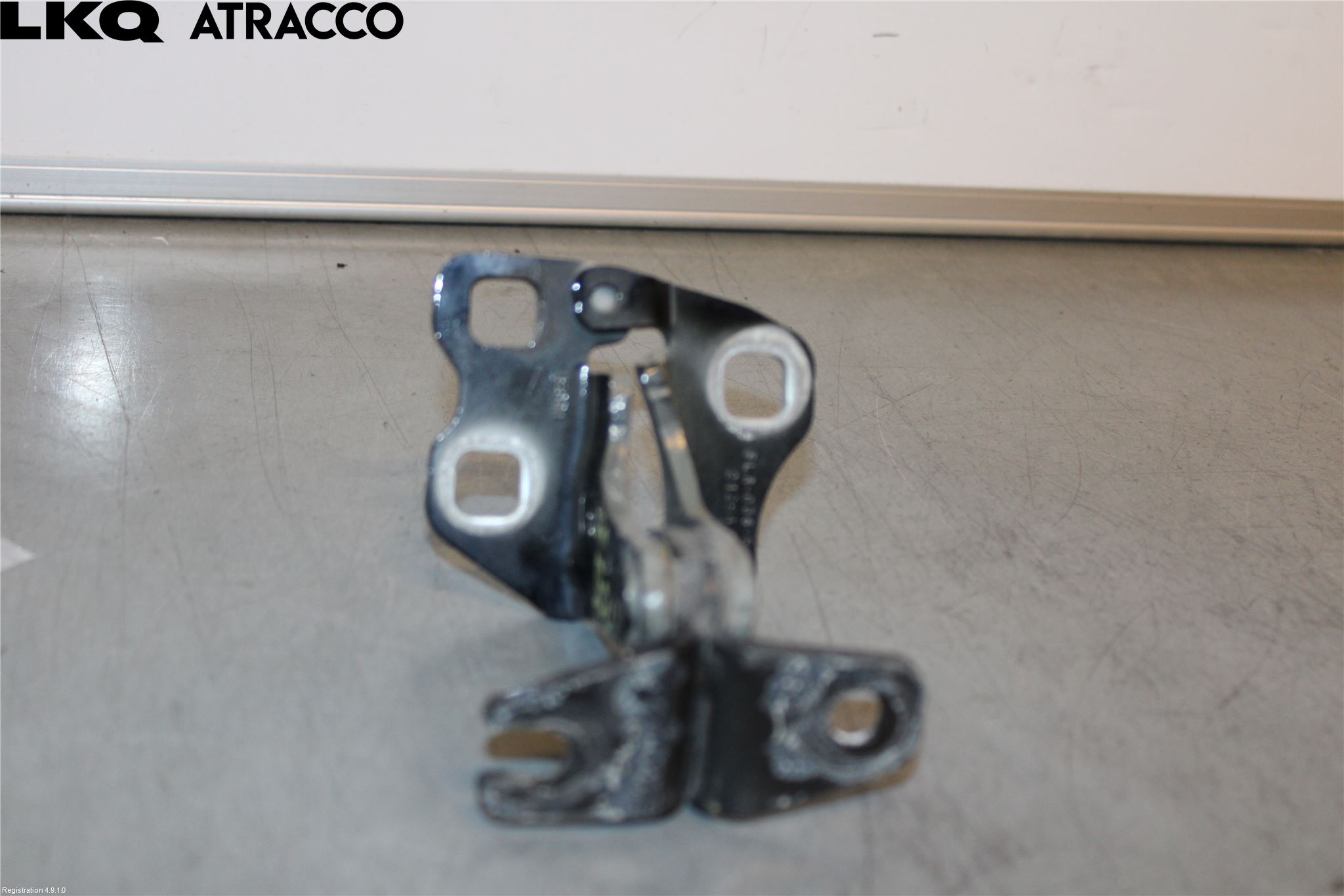 Tesla MODEL 3 17- Dørhengsel