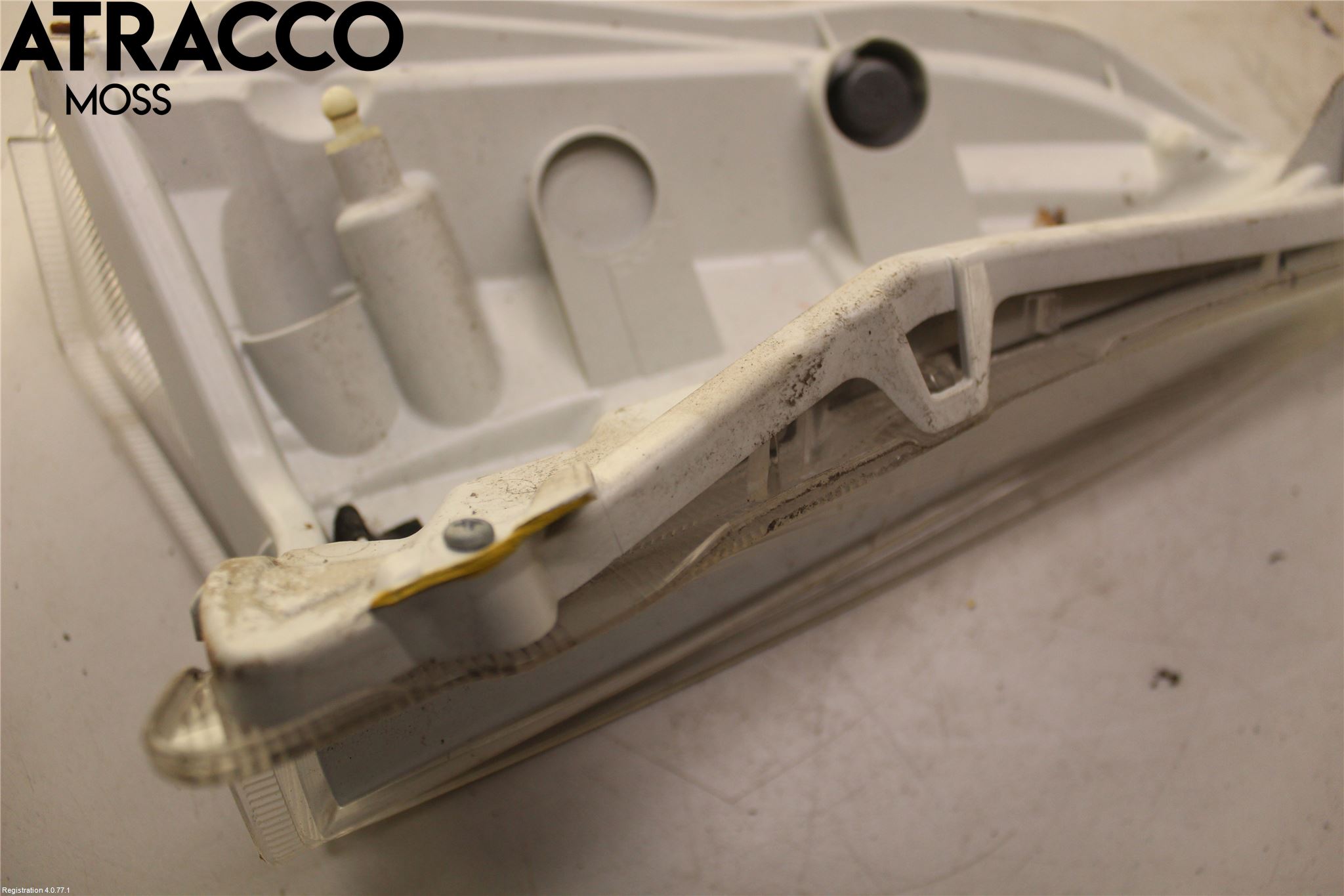 Nissan LEAF 11-17 Frontlykt Hus Venstre