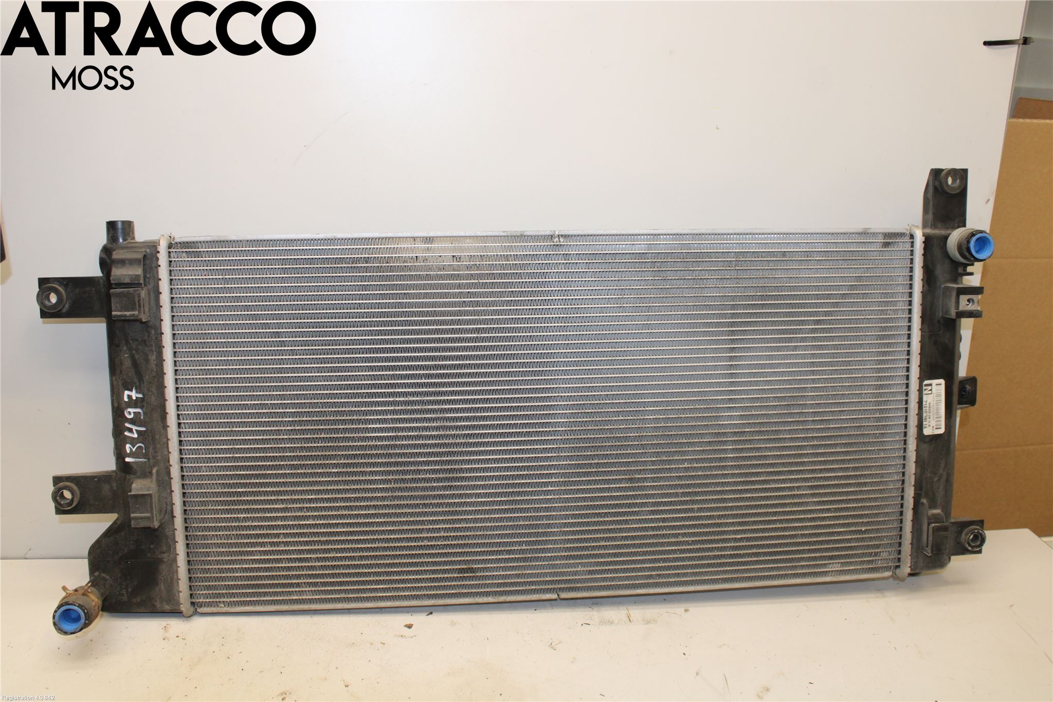 Nissan LEAF 11-17 Radiator Automat