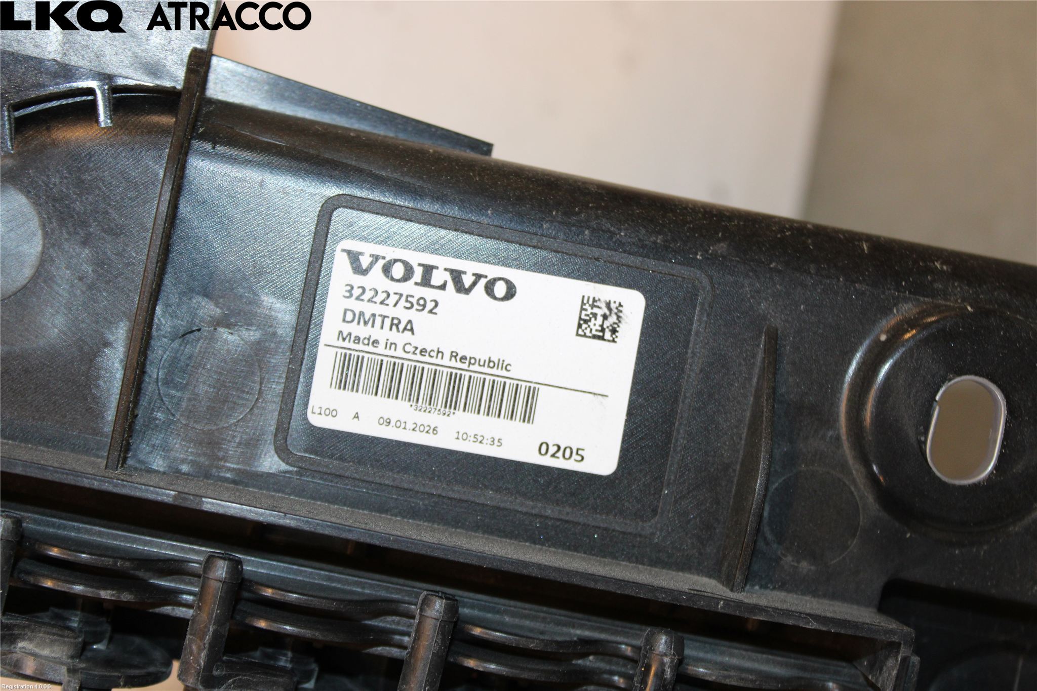 Volvo EX40 25- Luftstyring Front