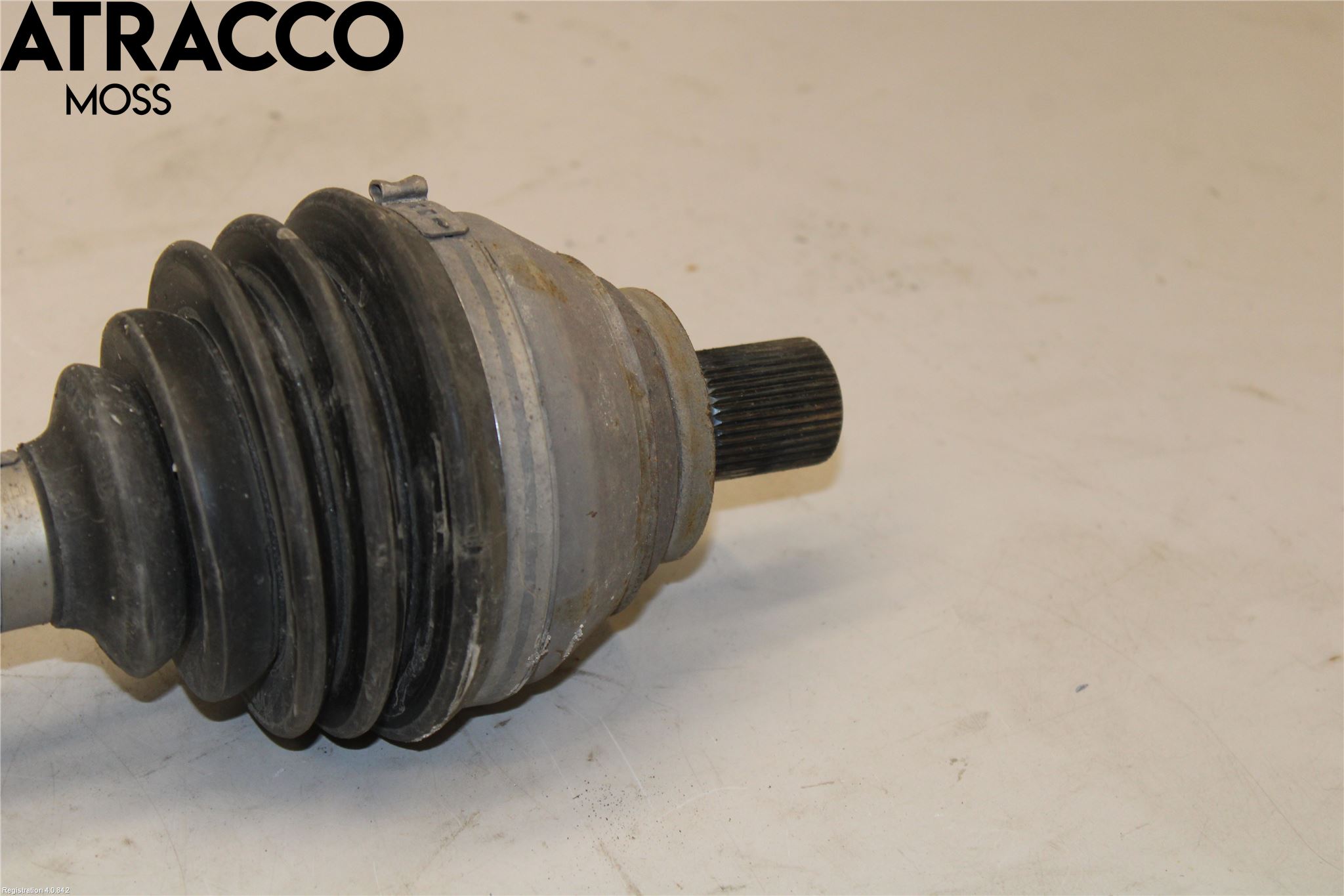 Volkswagen VW CADDY 16-20 Drivaksel Foran Kompl Høyre