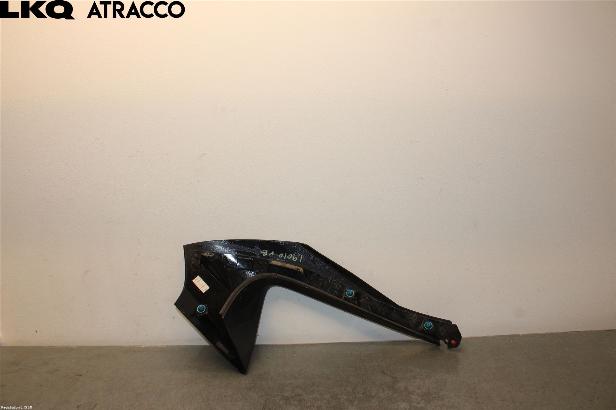 Nissan LEAF 18- Spoiler Bak
