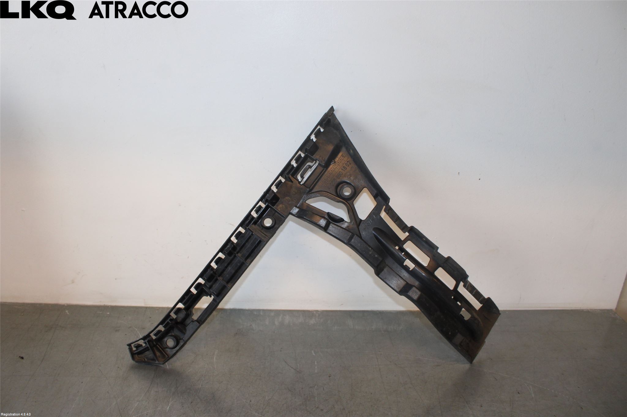 Mercedes-Benz MB C-KLASS (W205) 14-21 Støtfanger Bak Feste