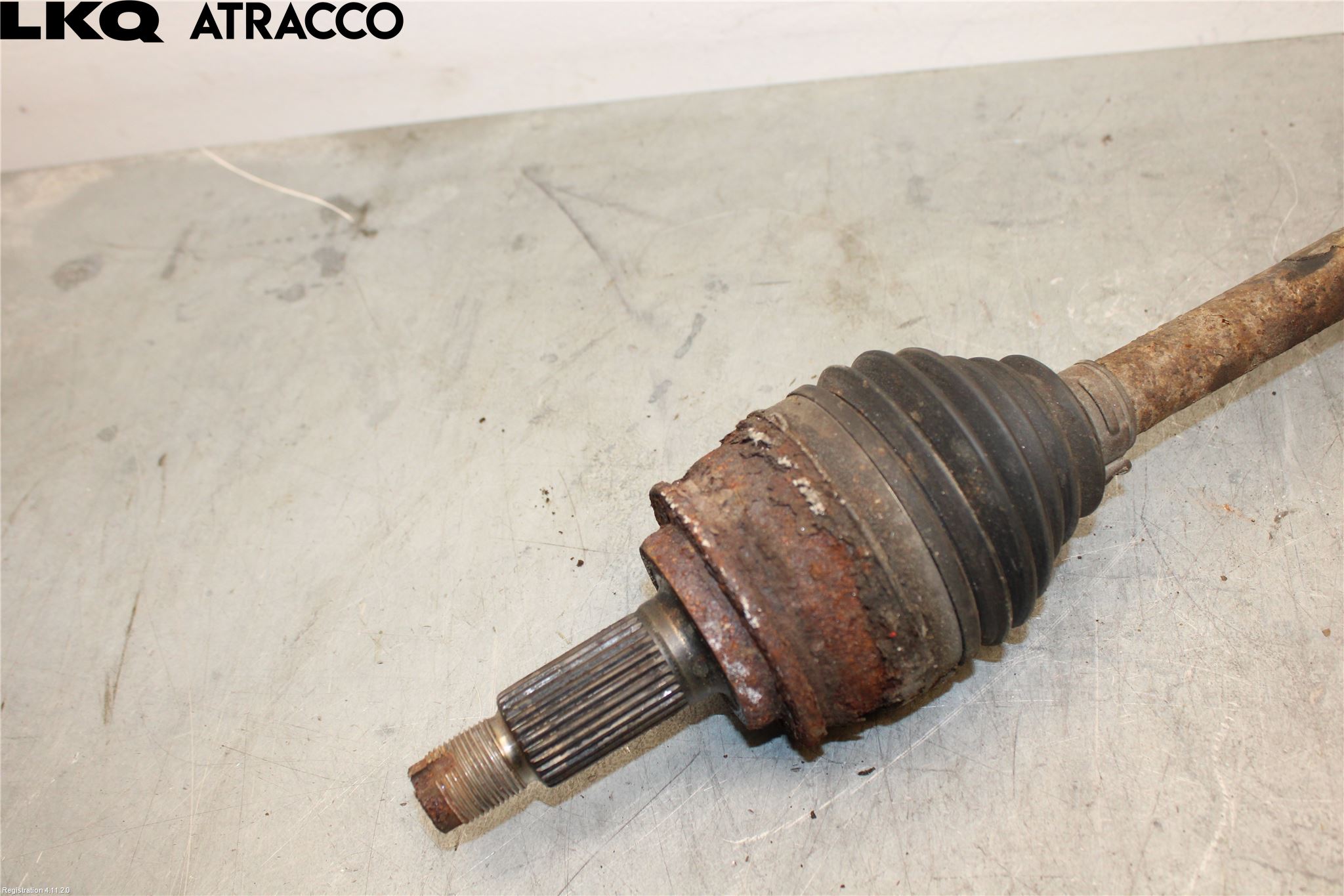 Suzuki GRAND VITARA II 06-14 Drivaksel Foran Kompl Høyre