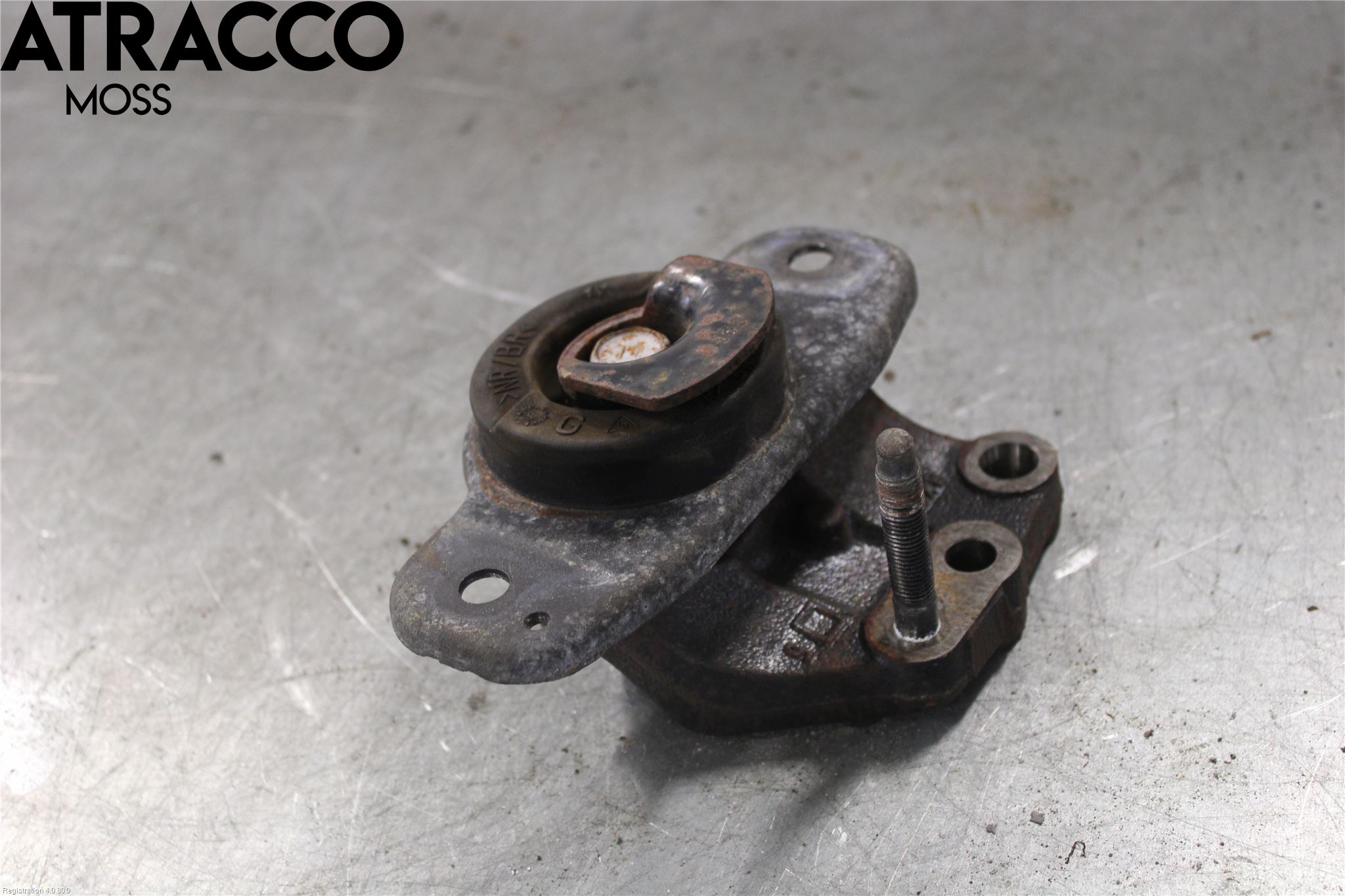 Toyota AYGO 06-14 Bakaksel Feste Gummi