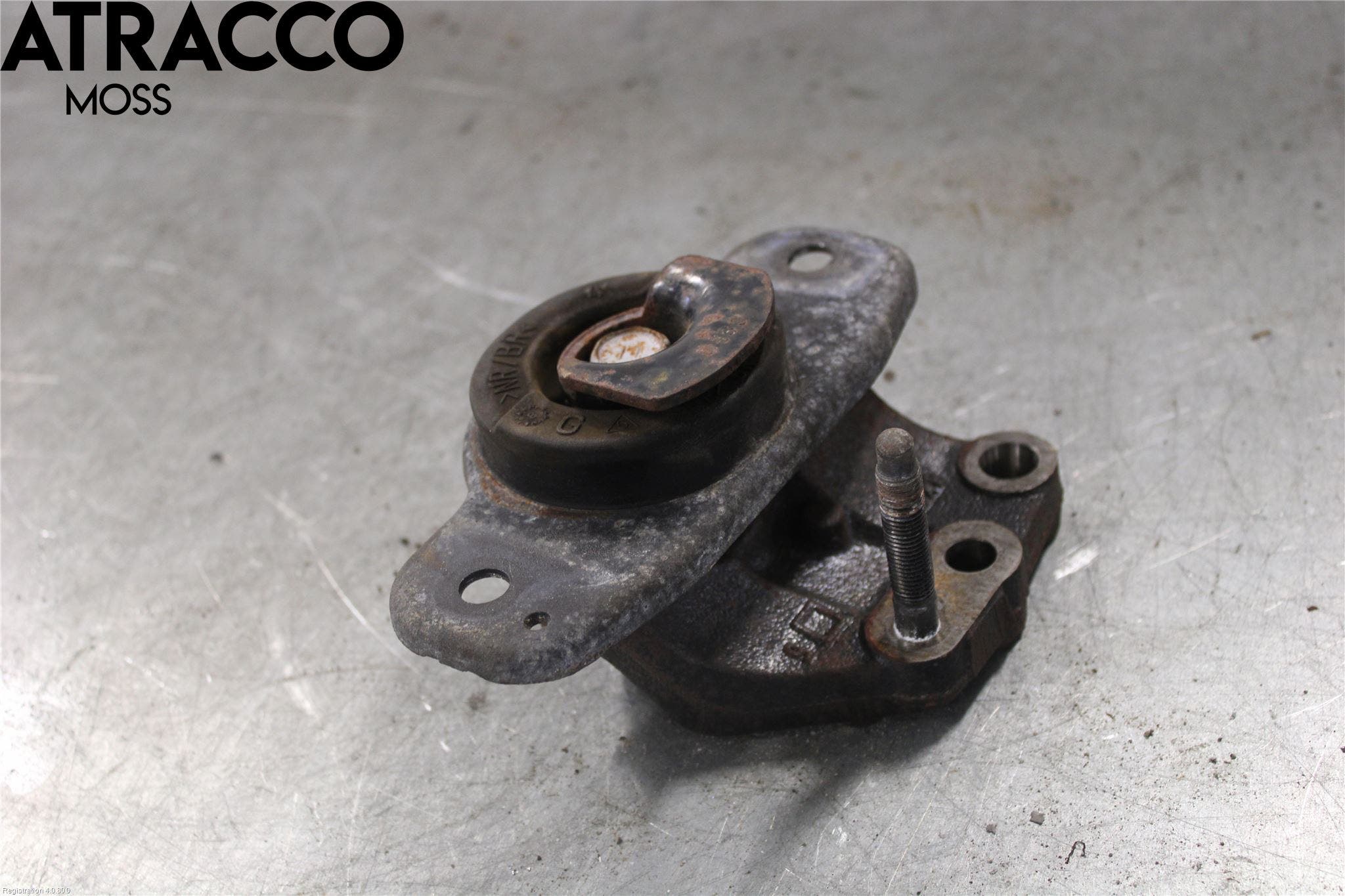 Toyota AYGO 06-14 Bakaksel Feste Gummi