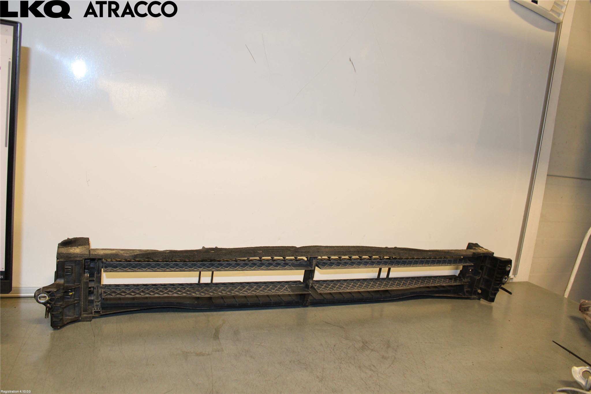 Toyota PRIUS (ZVW50) 16-21 Luftstyring Front