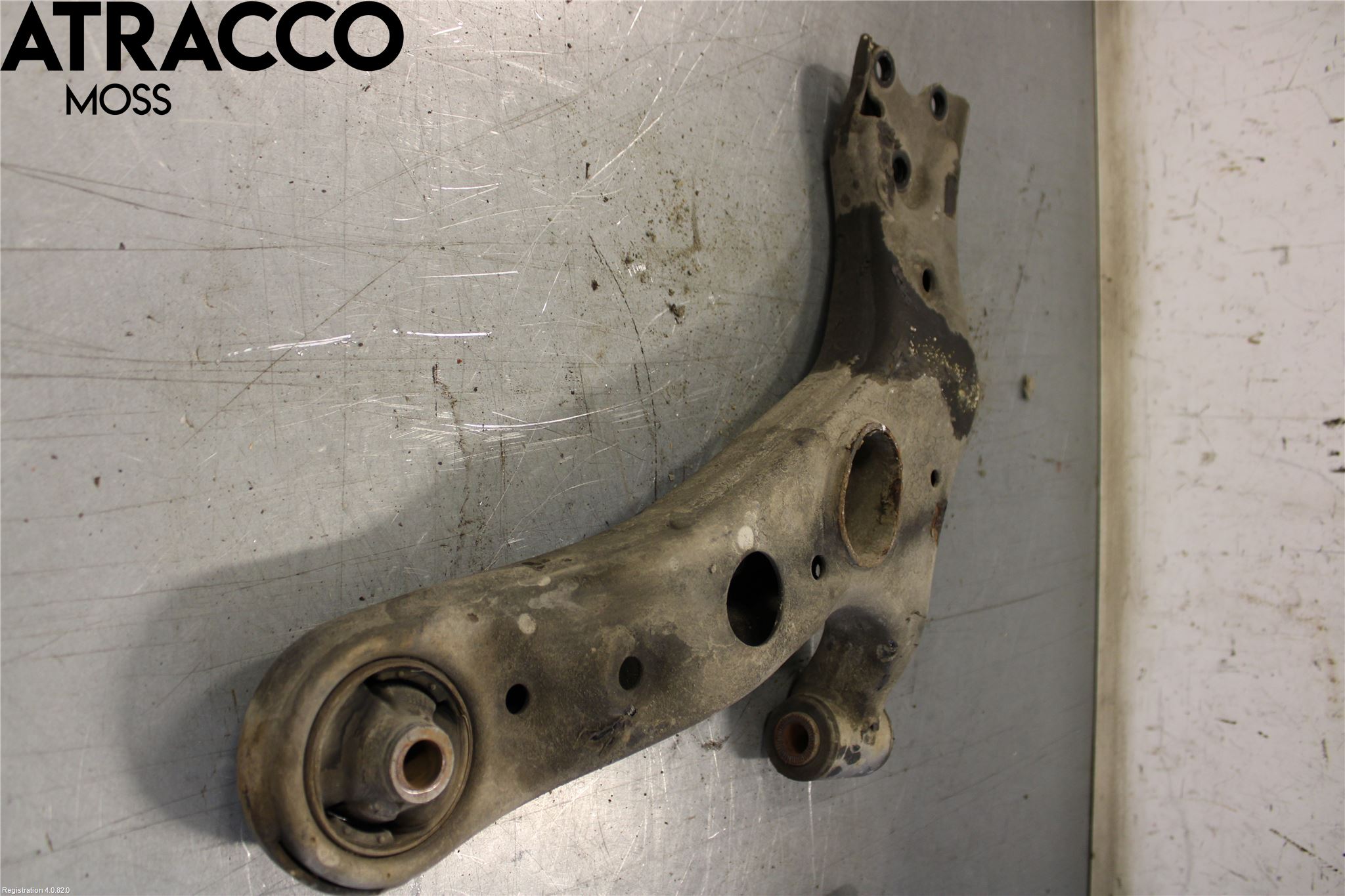 Toyota RAV4 13-18 Bærearm Foran Høyre Nedre