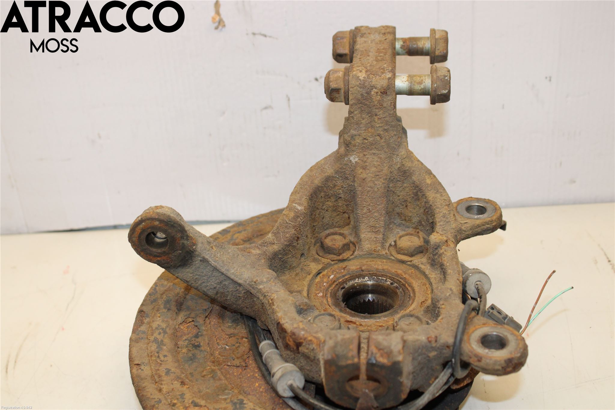 Nissan JUKE 10-14 Spindel Vf