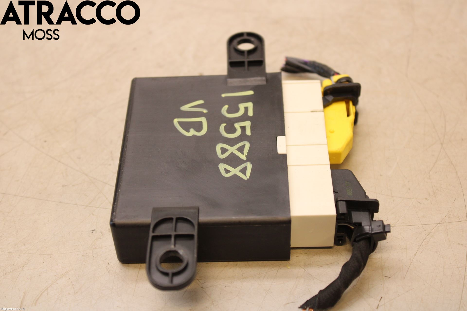 Tesla MODEL X 16- Sensor Ryggesensor