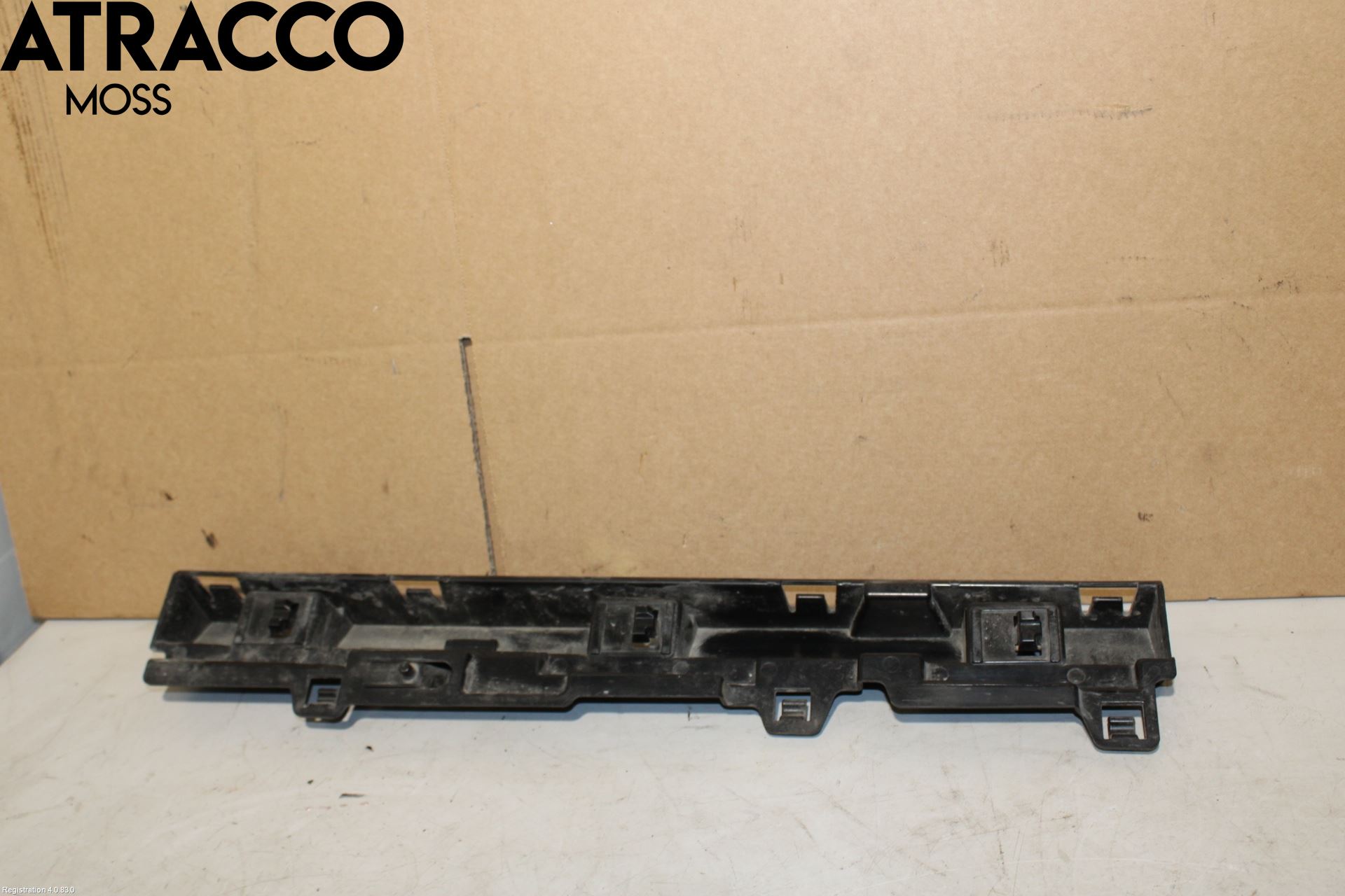 BMW 3 F30/F31/F80 12-19 Kanalskjørt Venstre