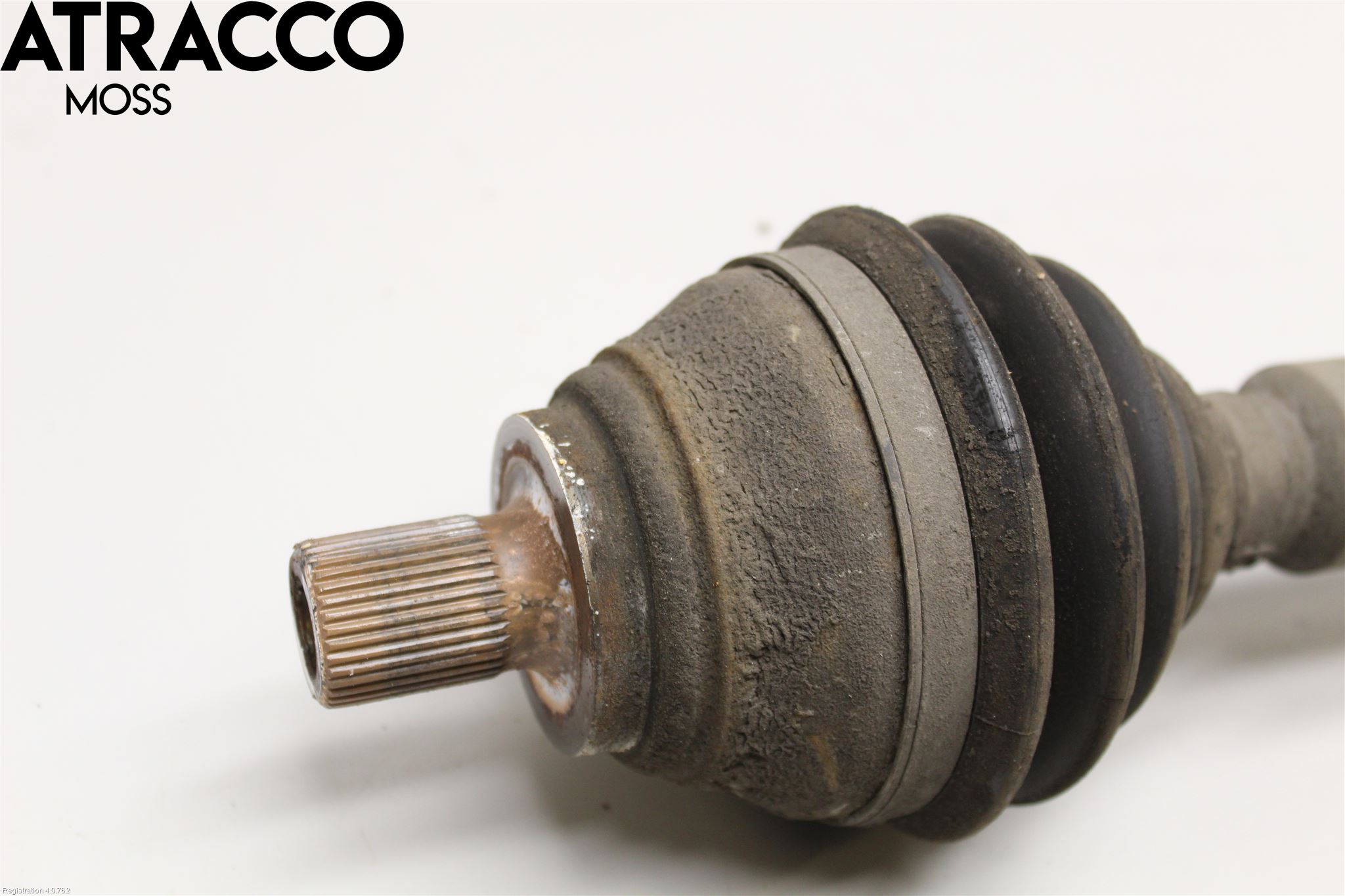 Volkswagen VW TOURAN 10-15 Drivaksel Foran Kompl Høyre