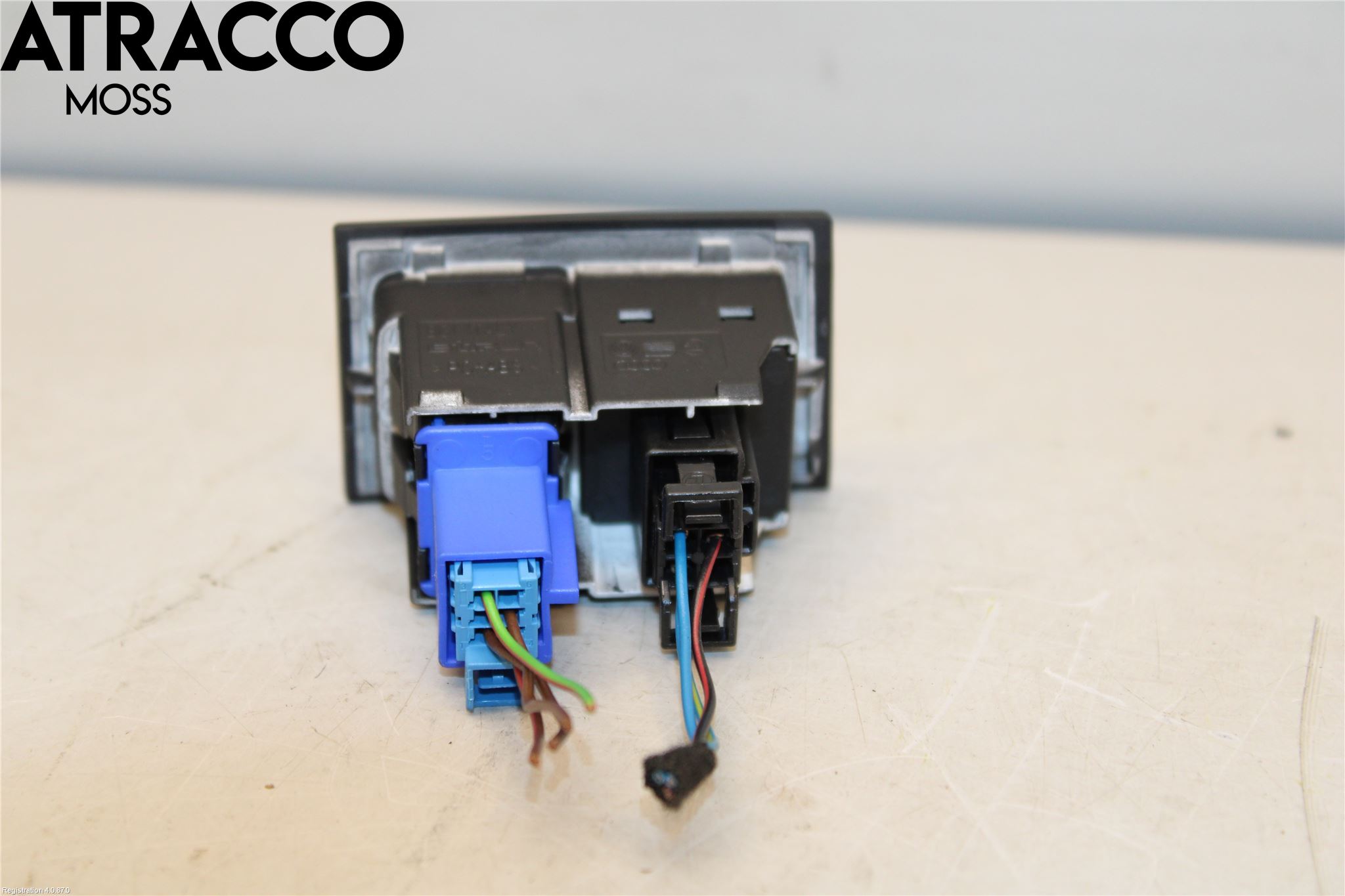 Volkswagen VW GOLF / E-GOLF VII 13-20 Bryter Varsel (Nødblink)