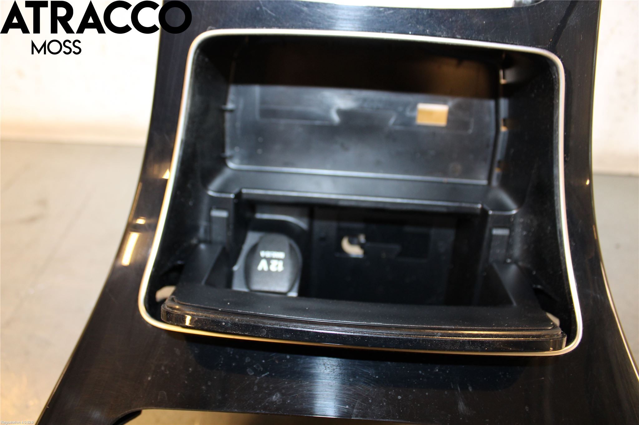 Mercedes-Benz MB C-KLASS (W205) 14-21 Innr Oppbevaringsrom