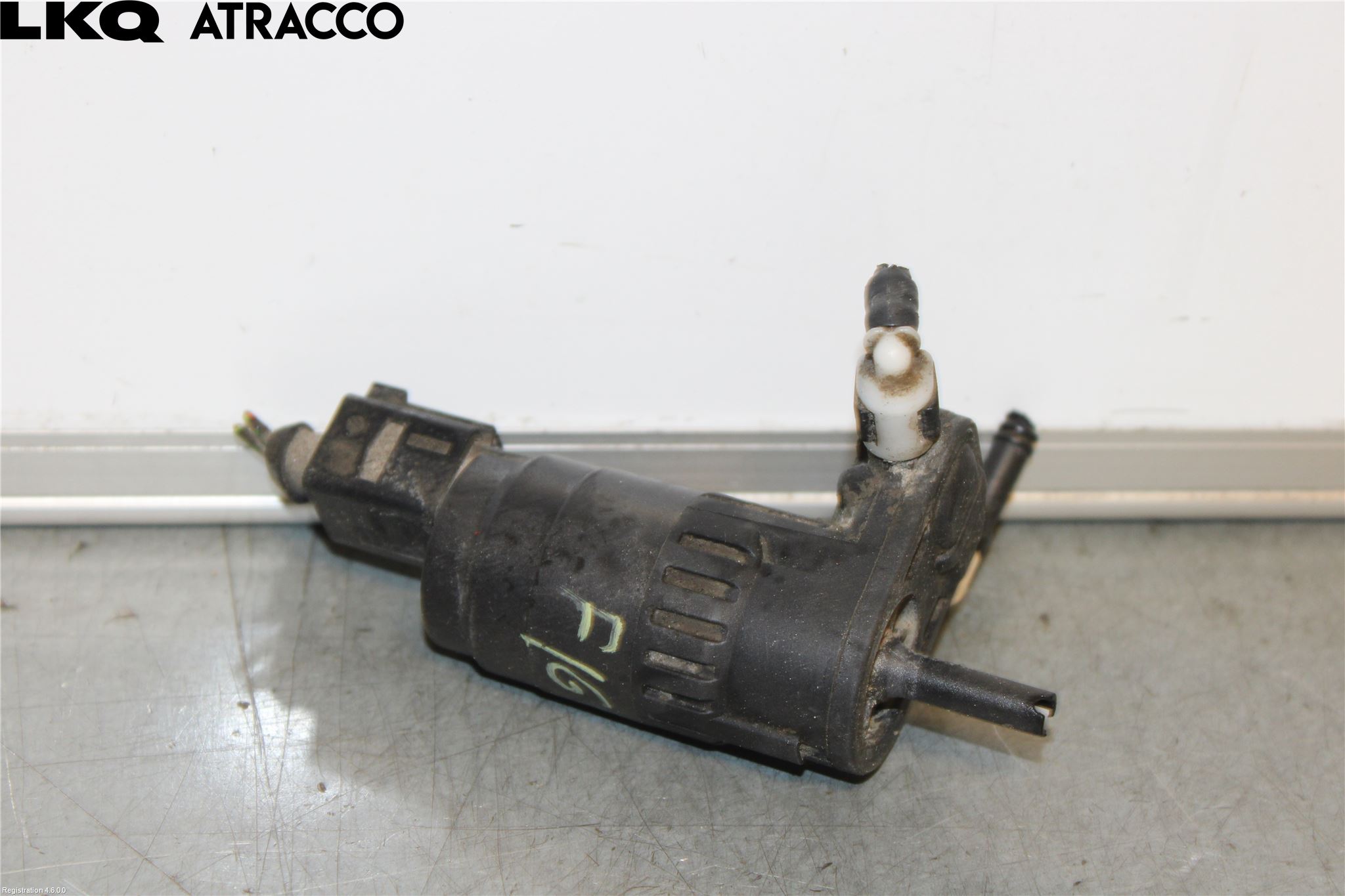 Volkswagen VW GOLF / E-GOLF VII 13-20 Spylerpumpe Frontrute