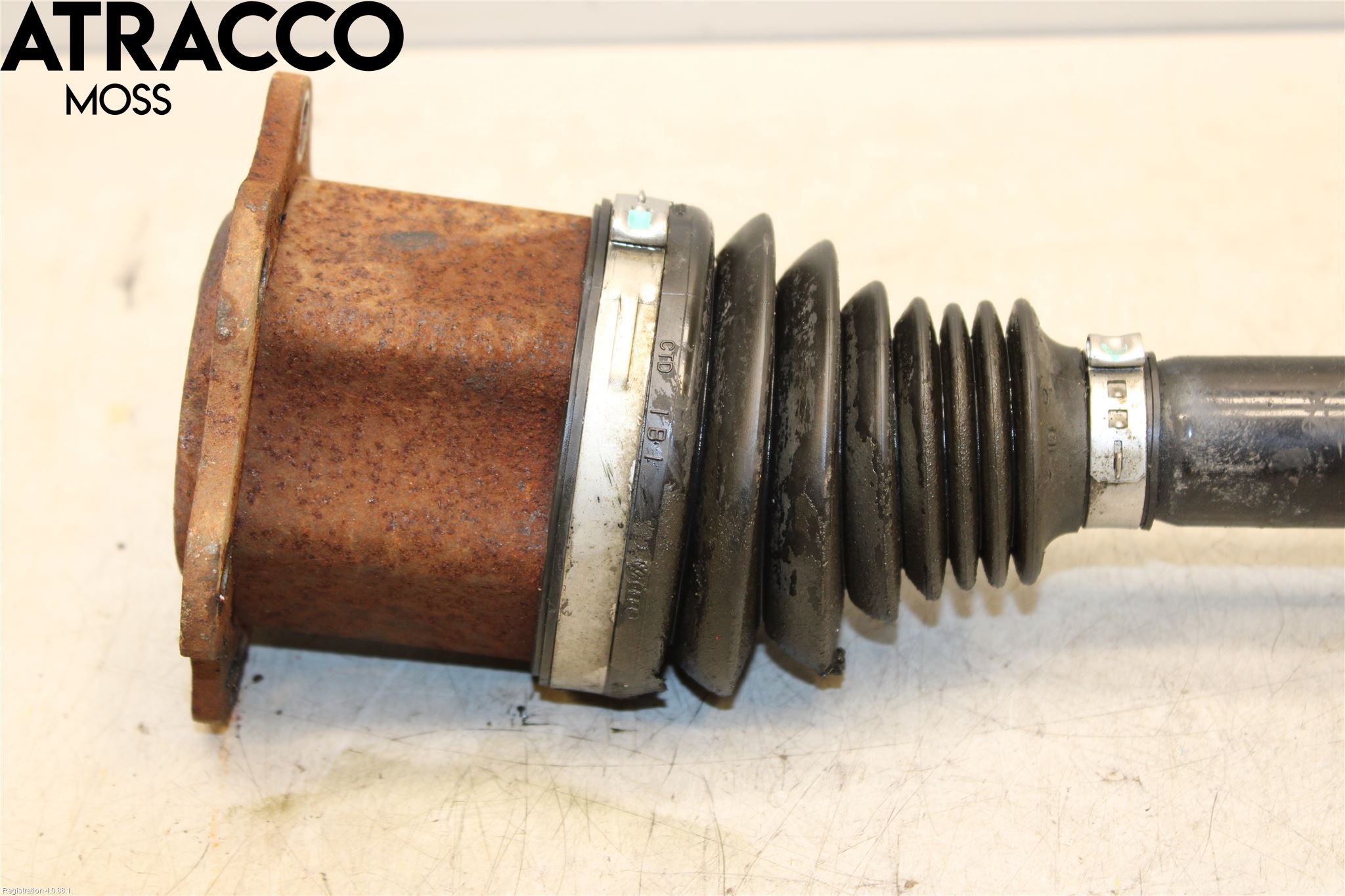 Audi Q5 09-16 Drivaksel Foran Kompl Venstre