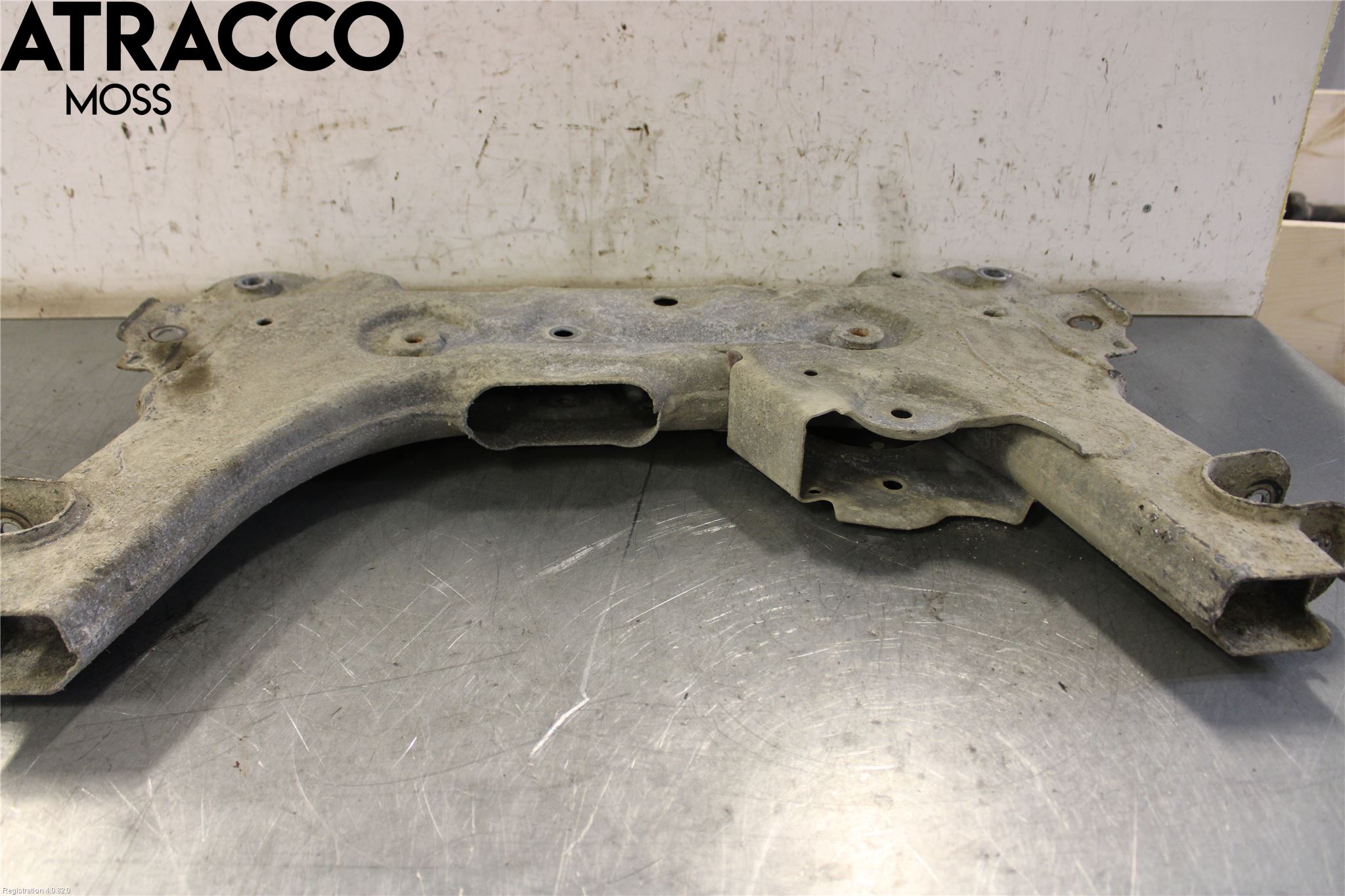 Renault KANGOO II 15-21 Forstillingsbjelke(Tvergående)