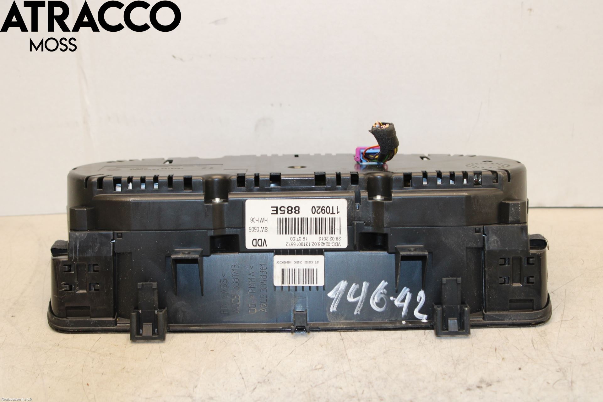 Volkswagen VW TOURAN 10-15 Instr Kombinert