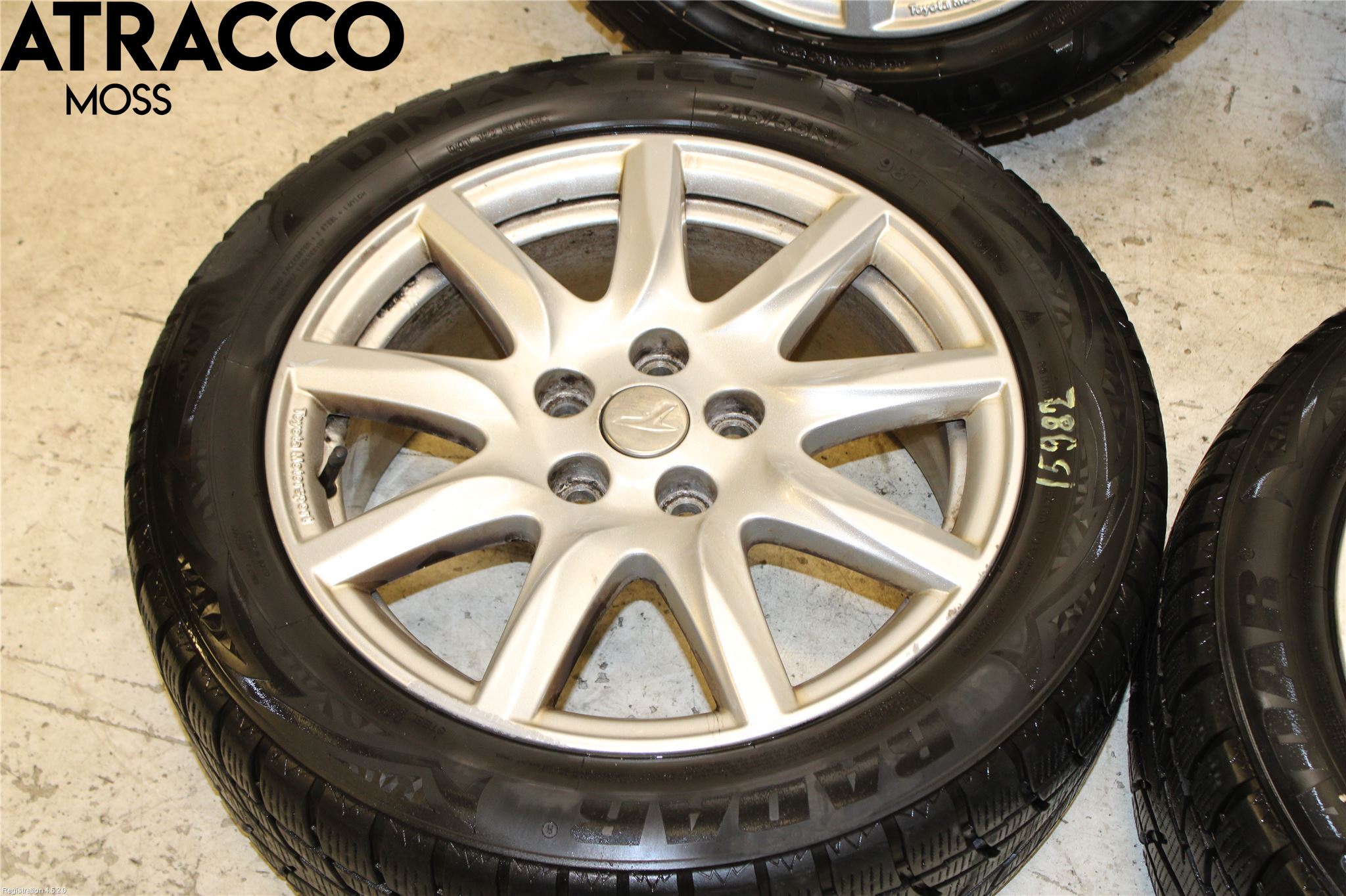 Toyota AVENSIS 09-15 Dekk Sommer På Alu Felg 4Stk