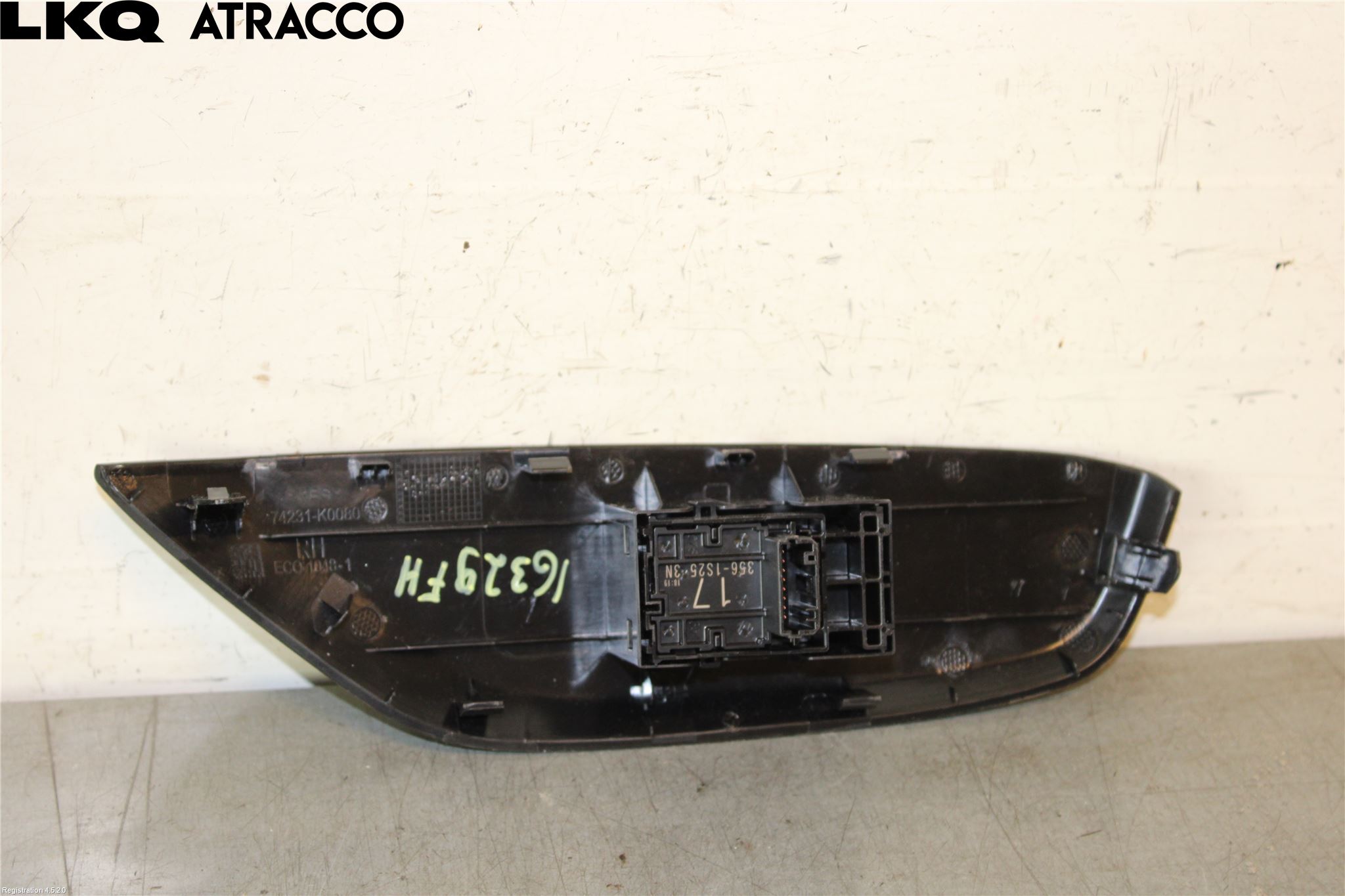 Toyota YARIS CROSS XP21 21- Bryter Vindusheis