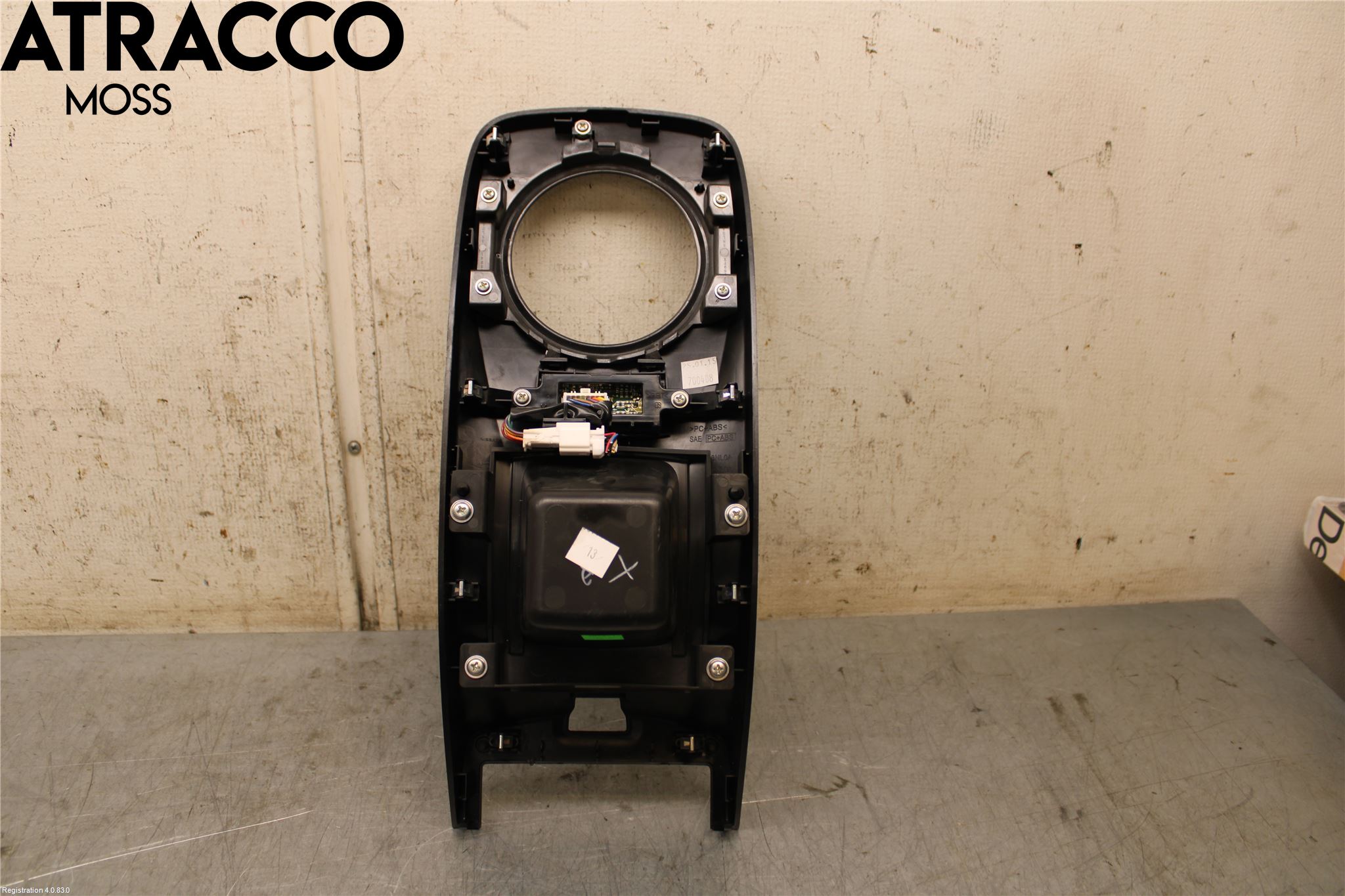 Nissan LEAF 11-17 Instrumentkonsoll Gulv