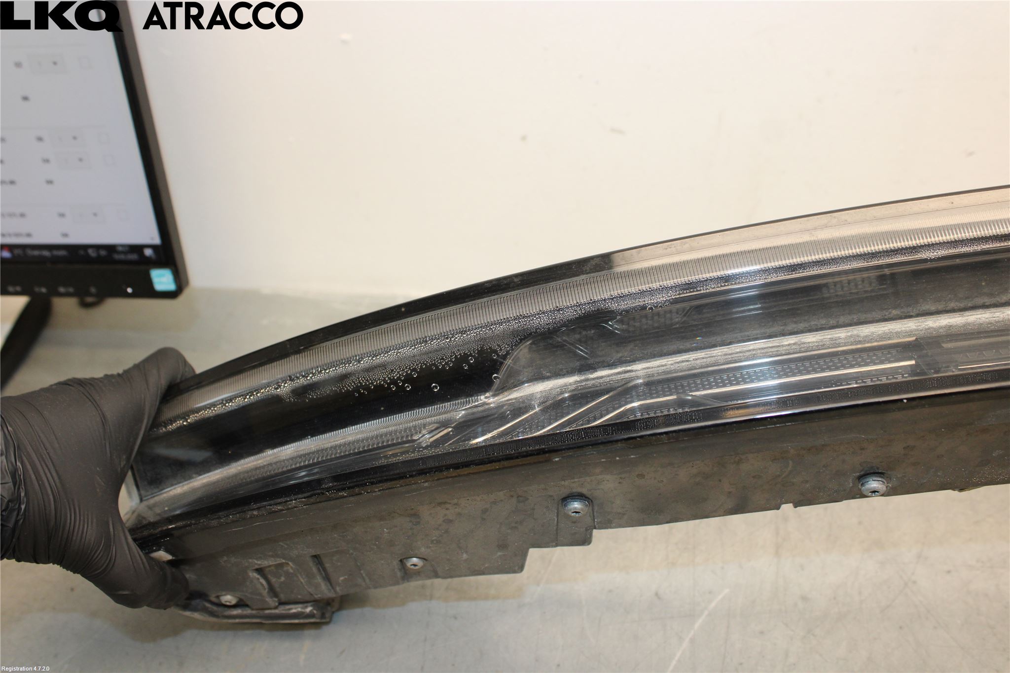 Porsche TAYCAN 20- Baklykt Omramming