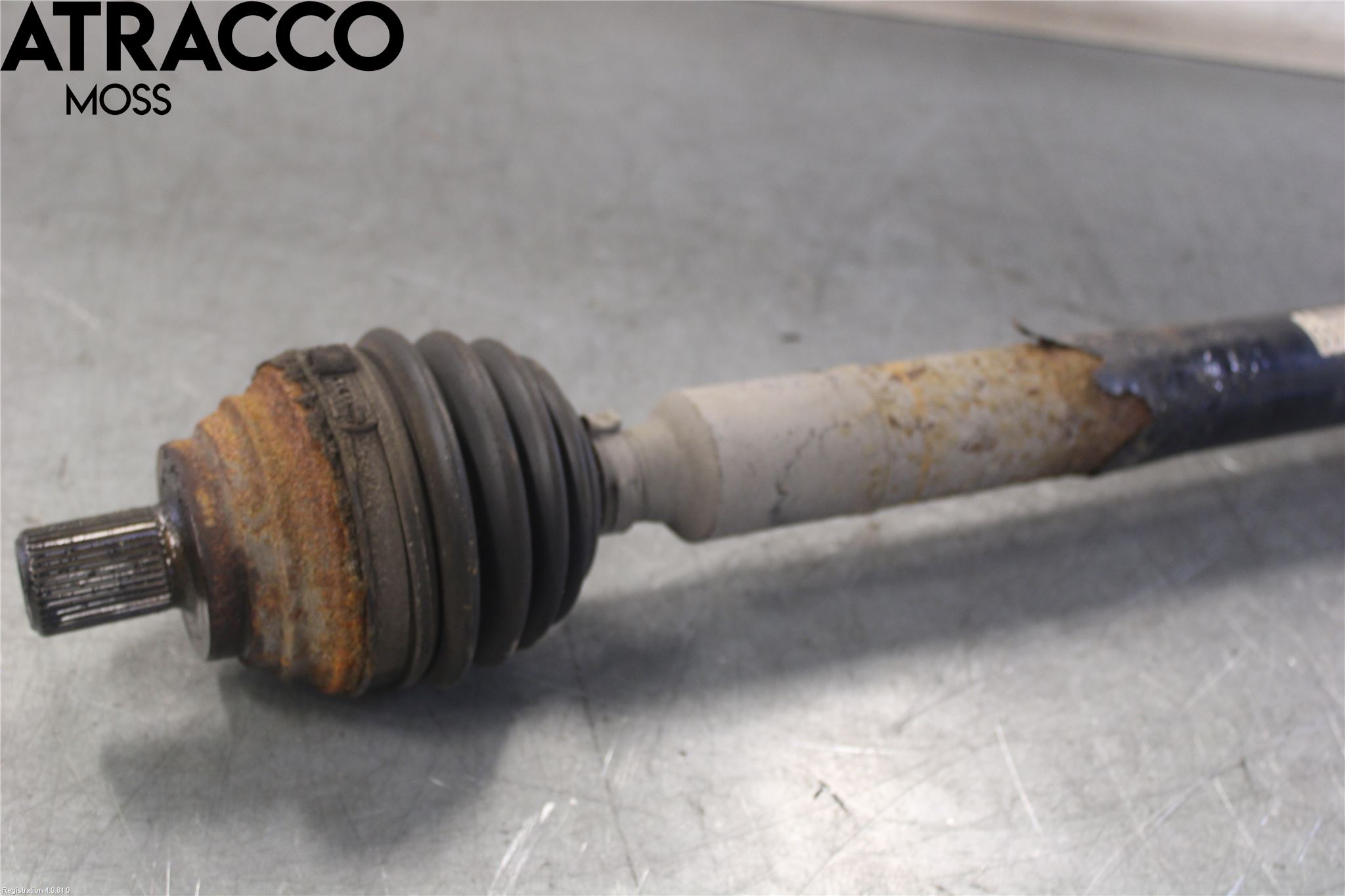 Volkswagen VW GOLF V 04-09 Drivaksel Foran Kompl Høyre