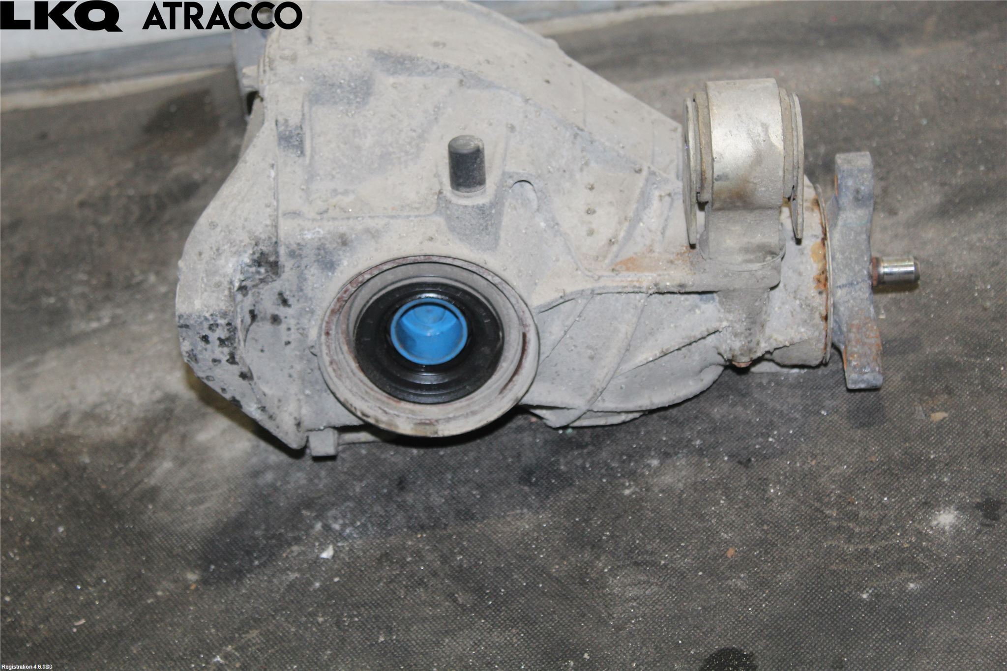 Mercedes-Benz MB E-KLASS (W213) 16-23 Bakaksel Kardang Bak -Diff