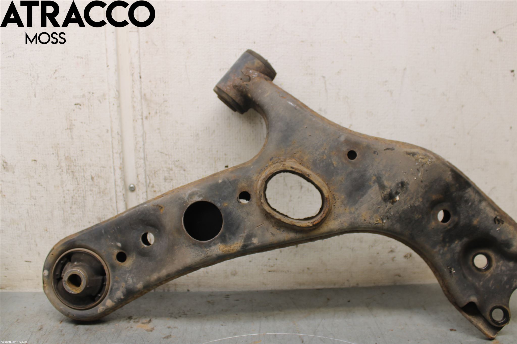 Toyota RAV4 13-18 Bærearm Foran Venstre Nedre