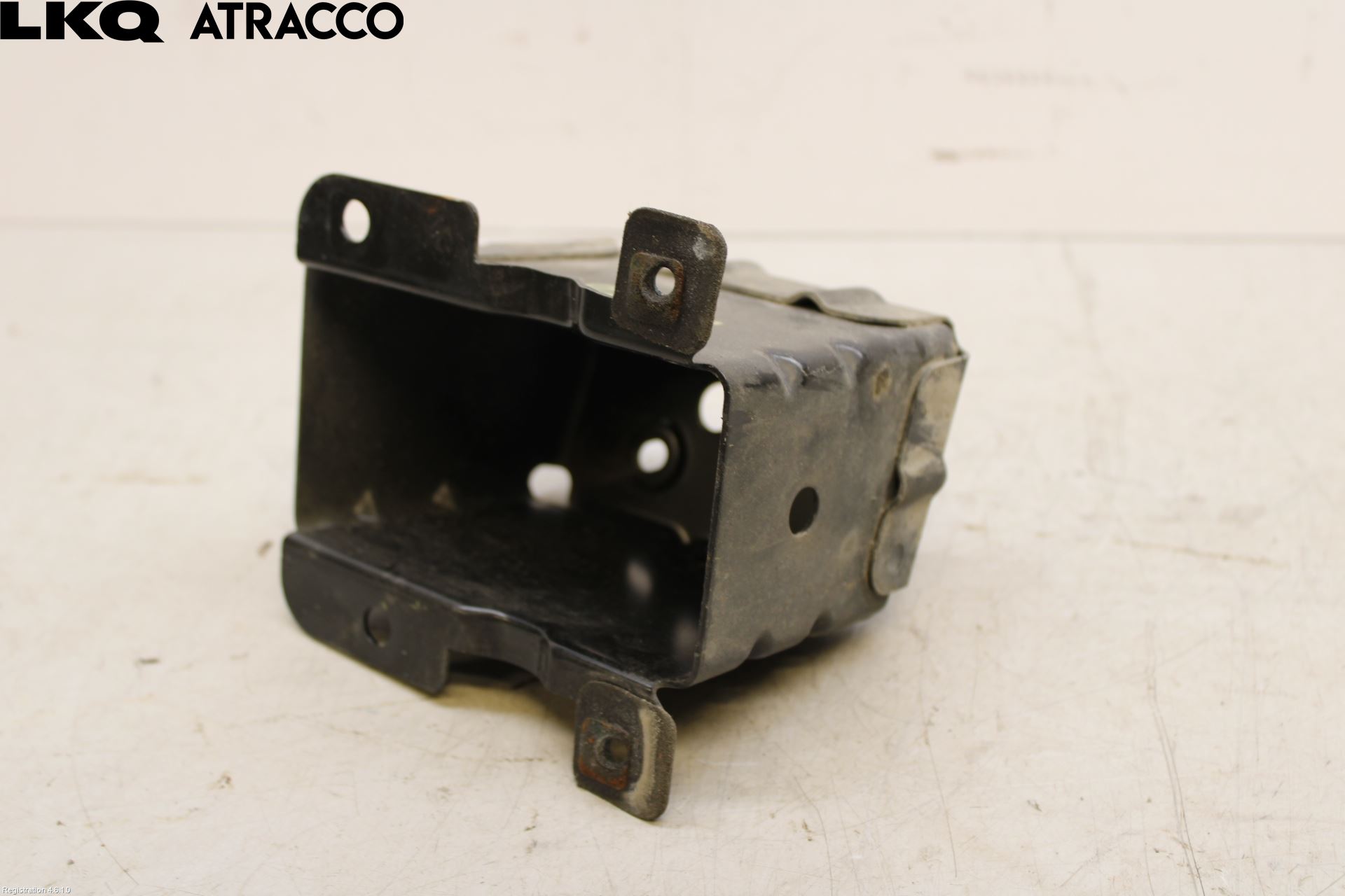 Nissan LEAF 18- Støtfanger Bak Feste