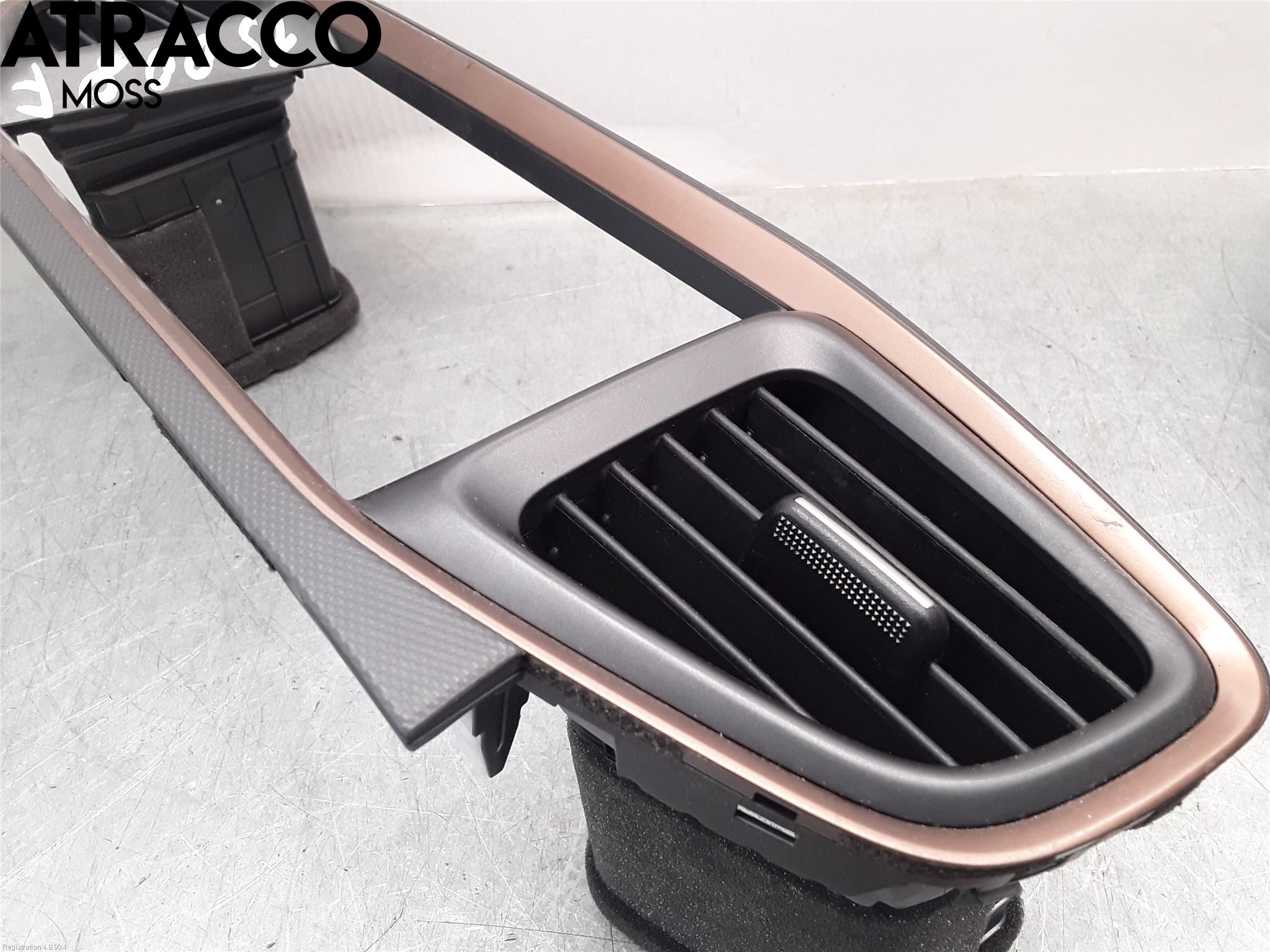 Hyundai IONIQ AE 17-22 Dashbord Kanal - Dyse