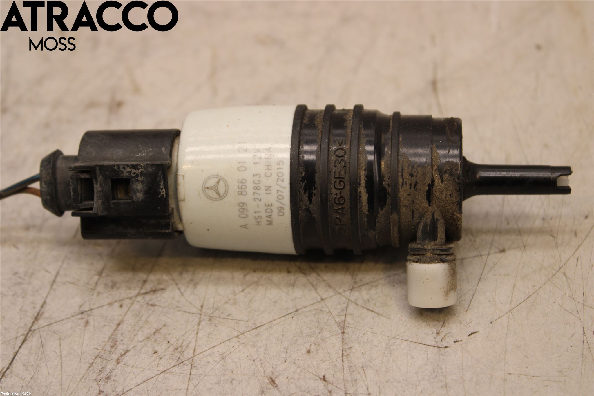 Mercedes-Benz MB C-KLASS (W205) 14-21 Spylerpumpe Frontrute