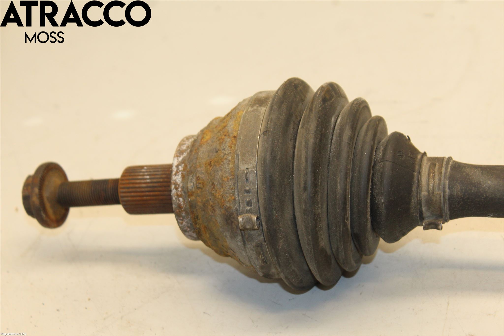 Volkswagen VW PASSAT 05-11 Drivaksel Foran Kompl Venstre