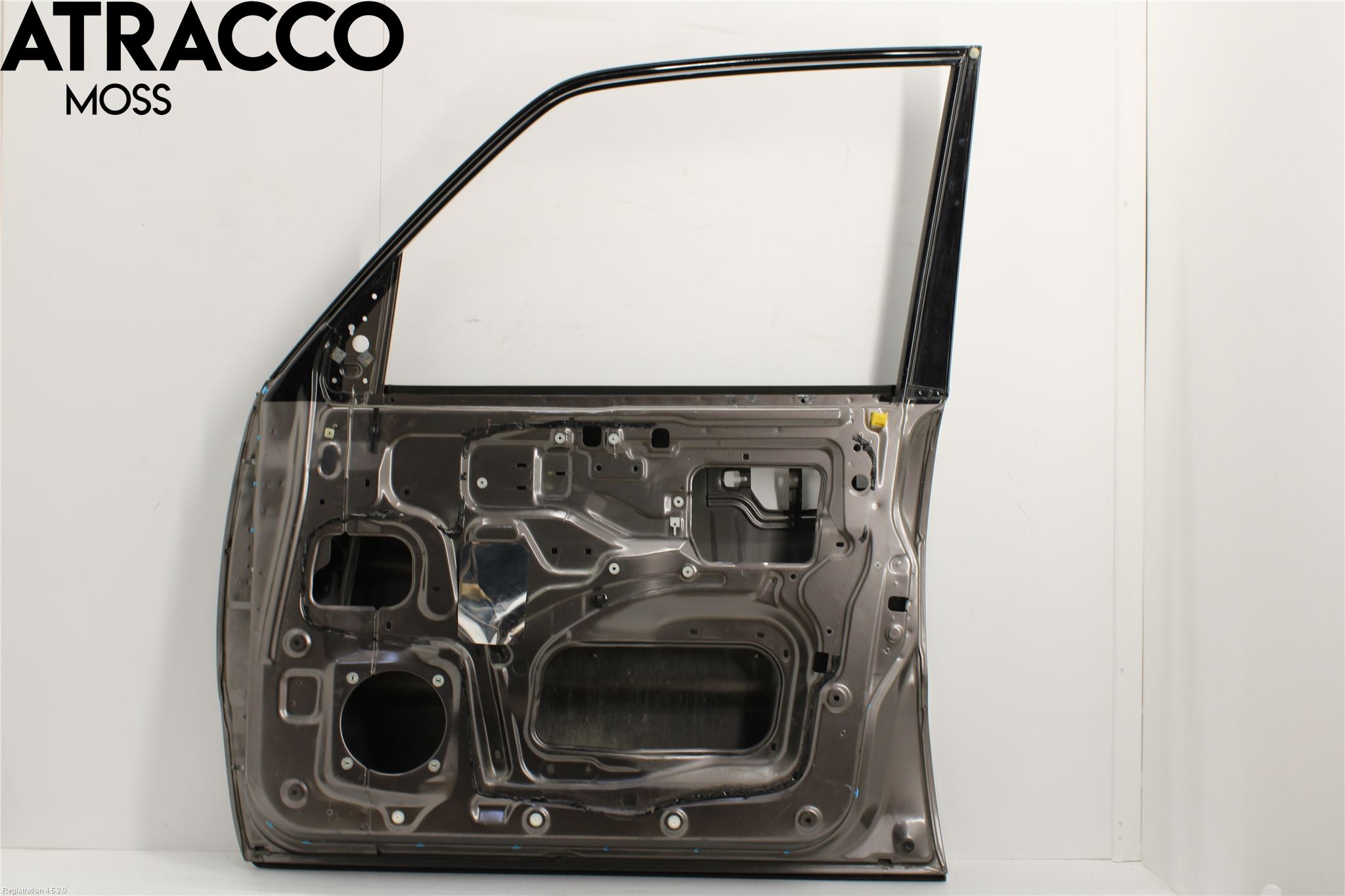 Mitsubishi PAJERO 06-15 Dør 4D Foran Høyre