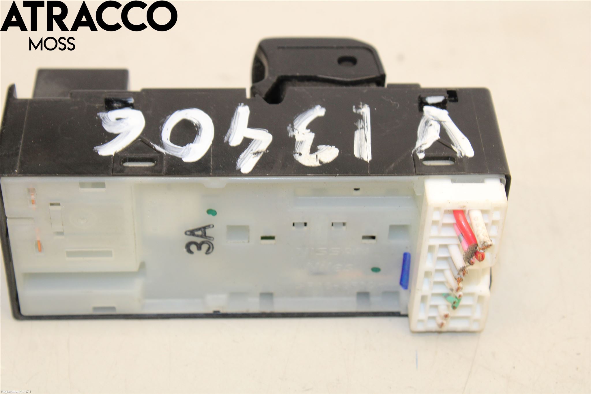 Nissan E-NV200/EVALIA Bryter Vindusheis