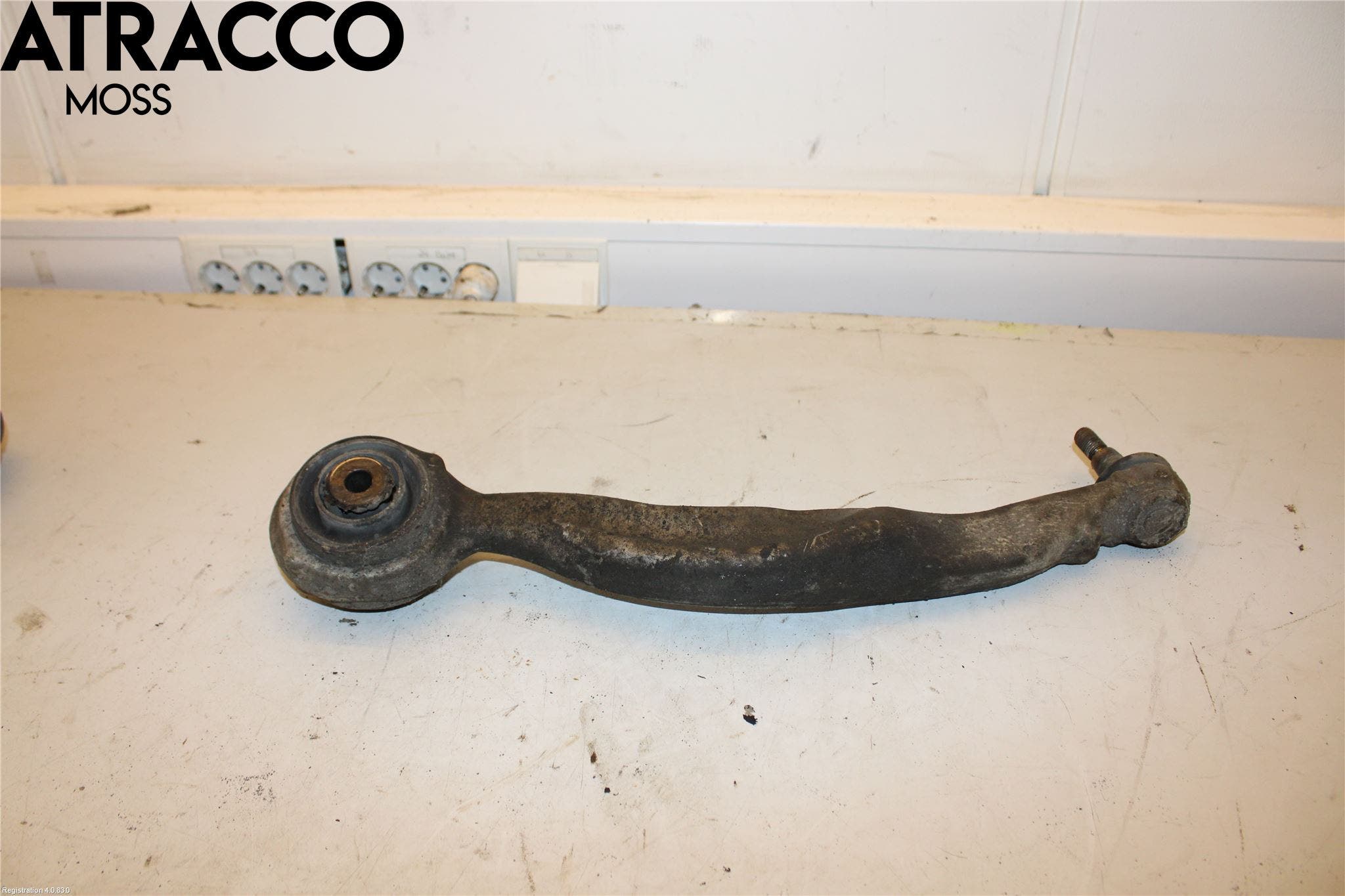 Mercedes-Benz MB E-KLASS (W212) 09-16 Bærearm Foran Venstre Nedre