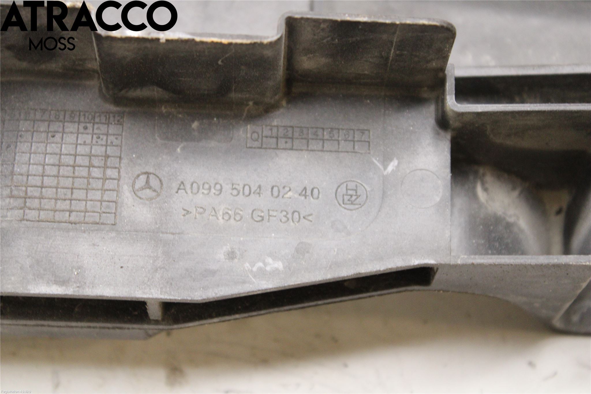 Mercedes-Benz MB C-KLASS (W205) 14-21 Radiator Feste - Ramme - Bjelk