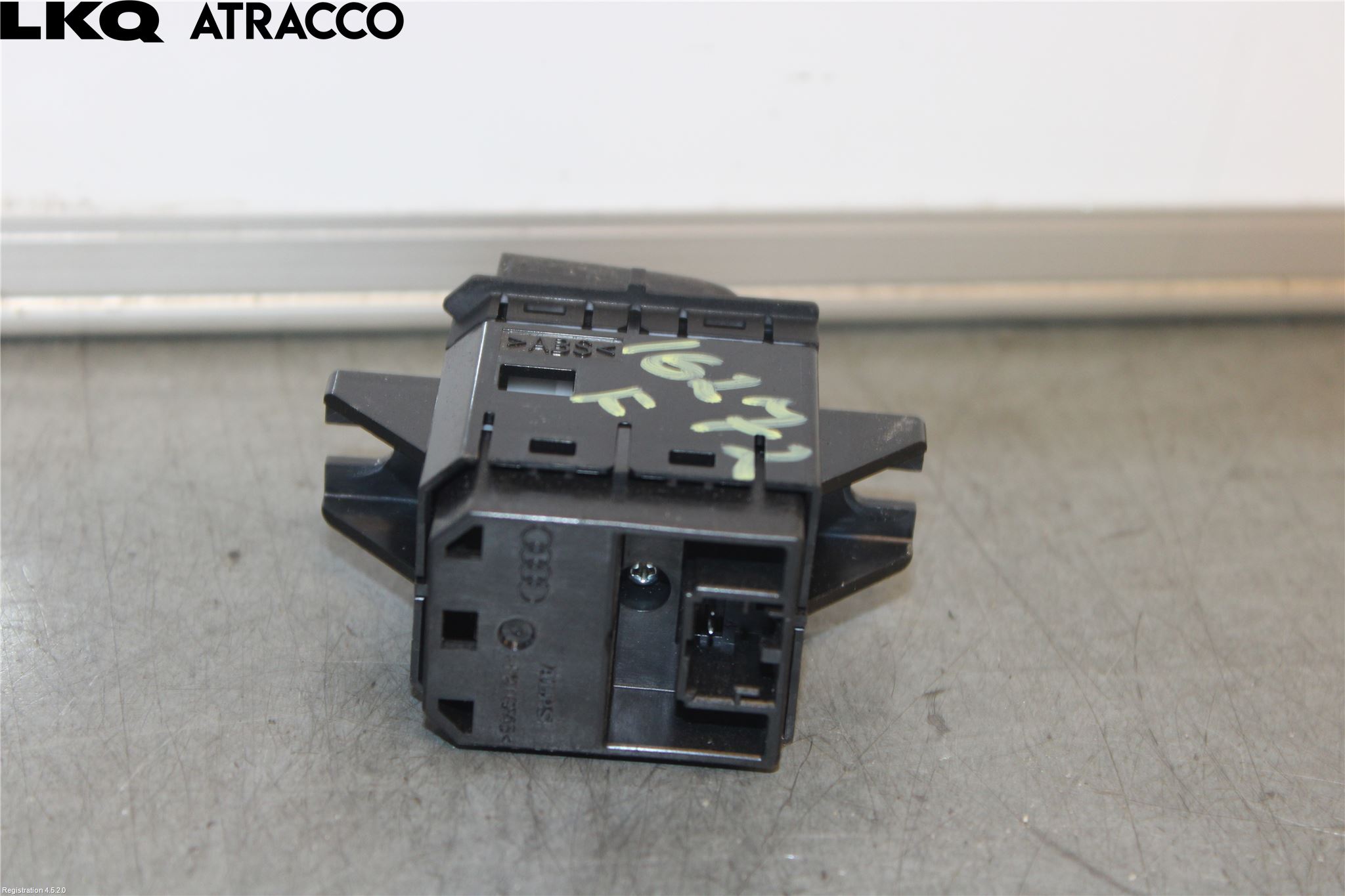 Audi A4/S4 B9 16-19 Bryter Fader Høytalere