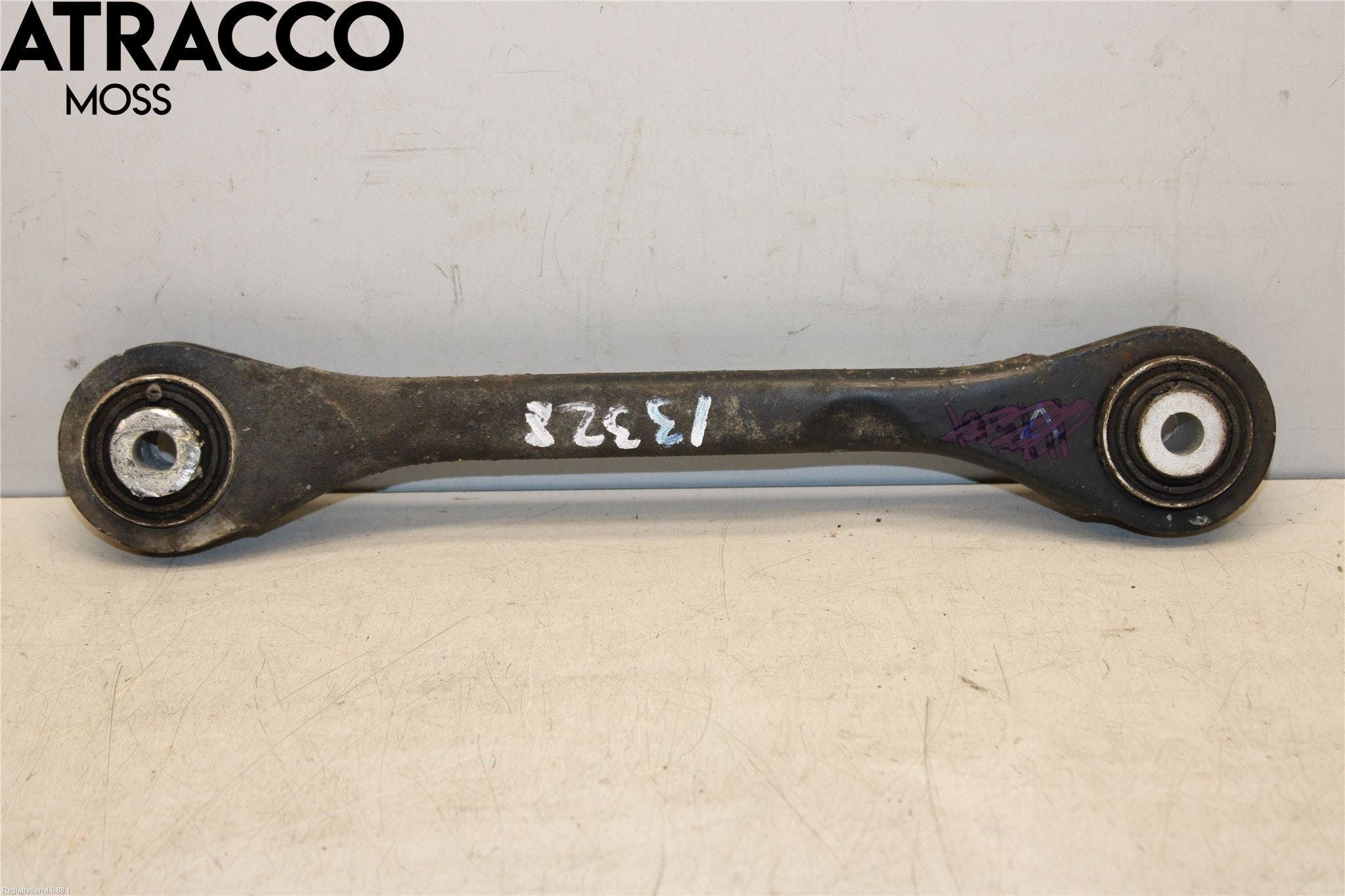 Audi Q5 09-16 Bakaksel Momentstag