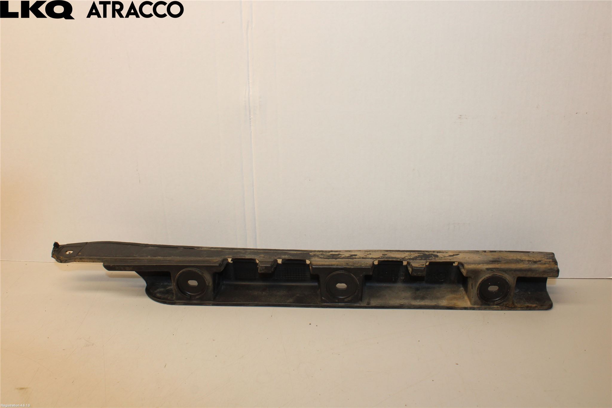 BMW X3 E83     03-10 Støtfangerfeste Bak Høyre