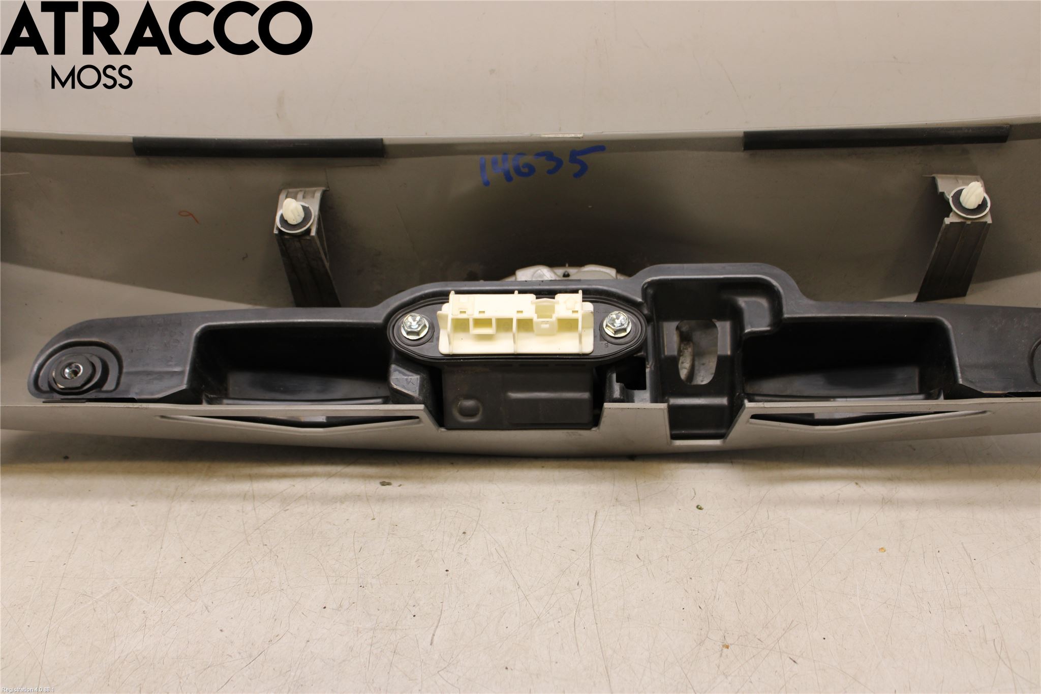 Toyota RAV4 13-18 Refleksplate - Skiltplate