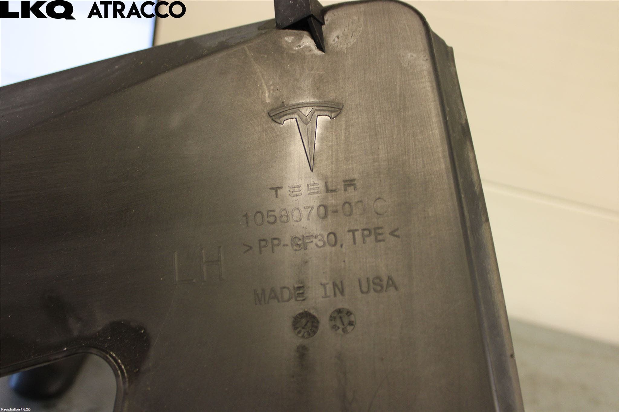 Tesla MODEL S 13- Luftstyring Front