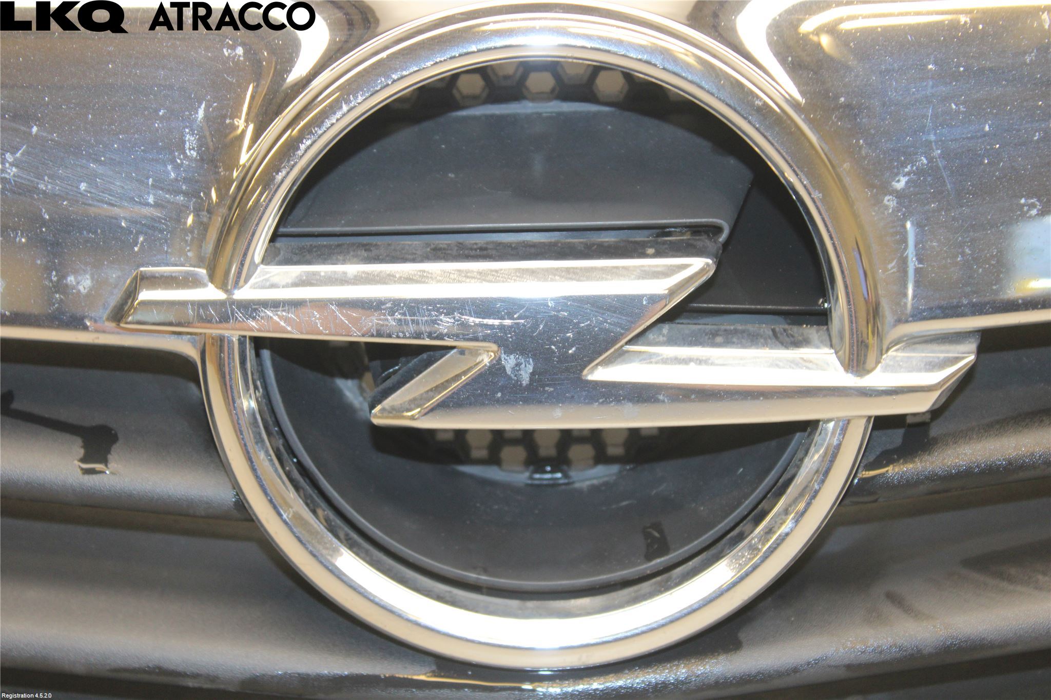 Opel VIVARO 01-14 Grill Komplett