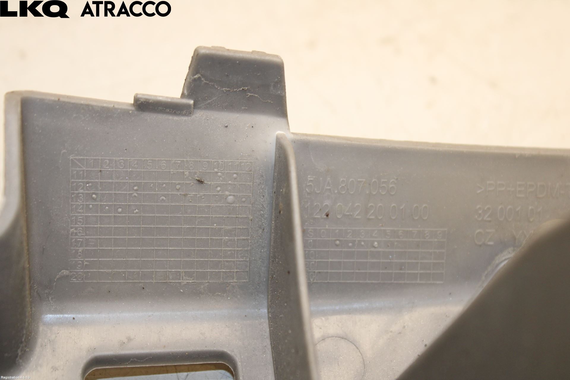 Skoda RAPID Støtfanger Foran Feste