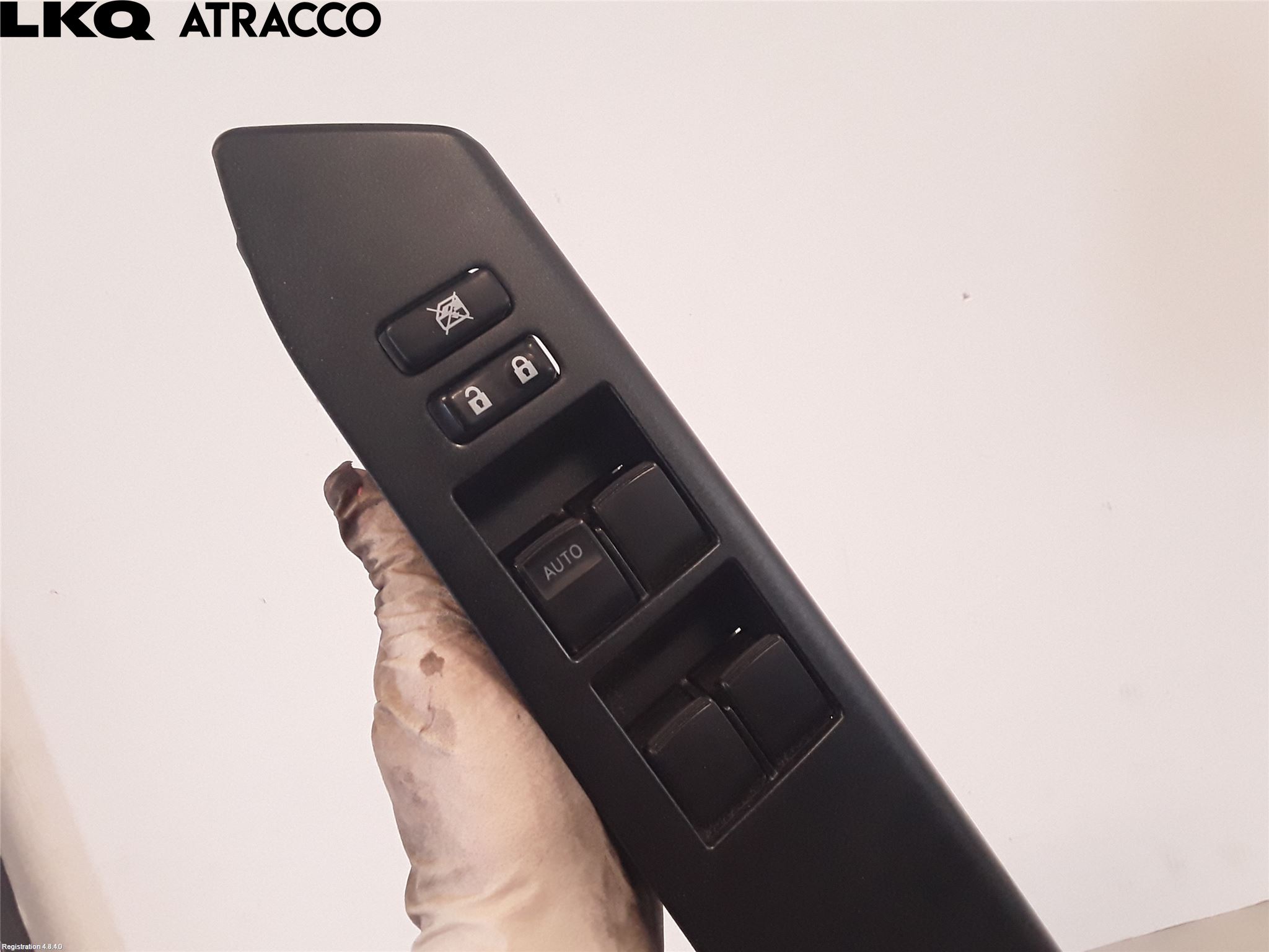 Toyota RAV4 13-18 Bryter Vindusheis