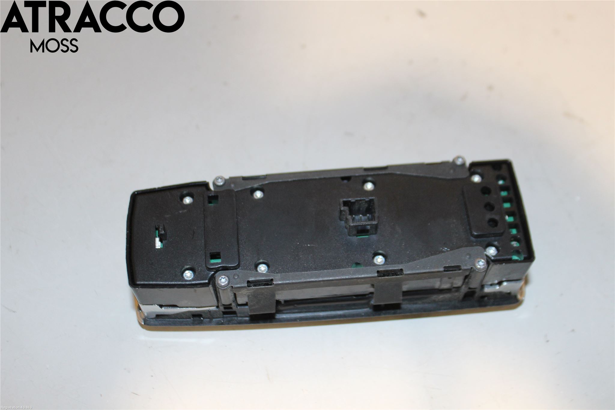 Mercedes-Benz MB E-KLASS (W212) 09-16 Bryter Vindusheis