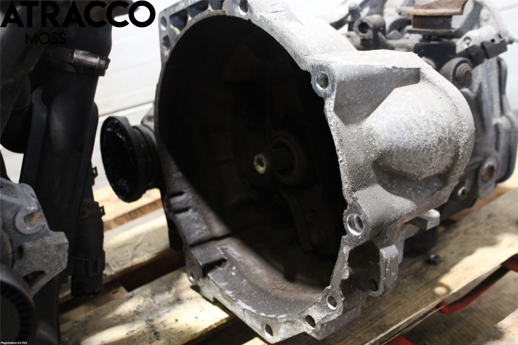 Volkswagen VW GOLF VI 09-13 Clutch Hus